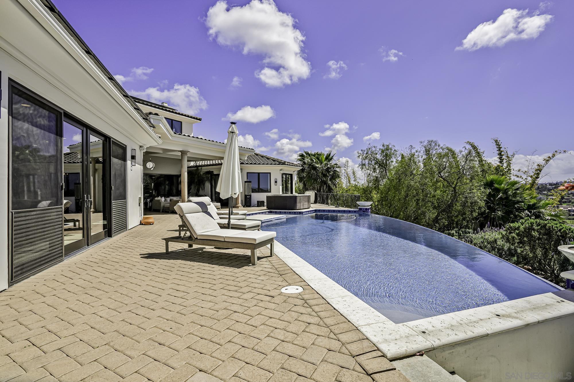 Detail Gallery Image 58 of 74 For 7335  El Fuerte St, Carlsbad,  CA 92009 - 9 Beds | 7/1 Baths