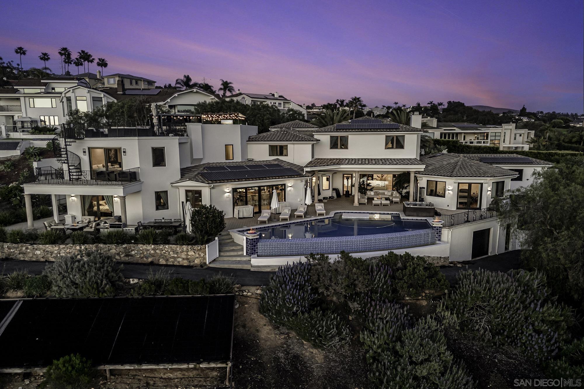 Detail Gallery Image 7 of 74 For 7335  El Fuerte St, Carlsbad,  CA 92009 - 9 Beds | 7/1 Baths