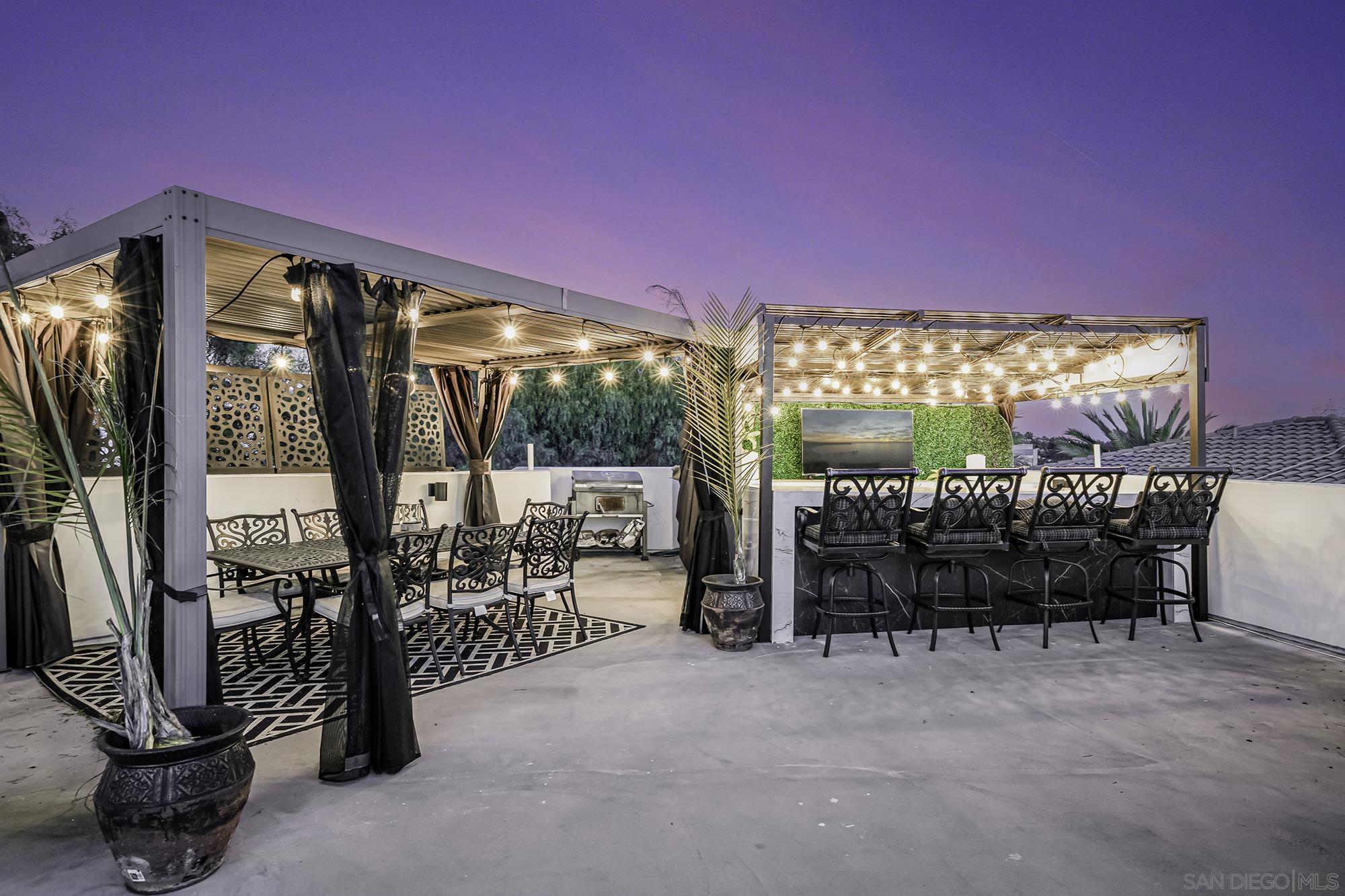 Detail Gallery Image 8 of 74 For 7335  El Fuerte St, Carlsbad,  CA 92009 - 9 Beds | 7/1 Baths