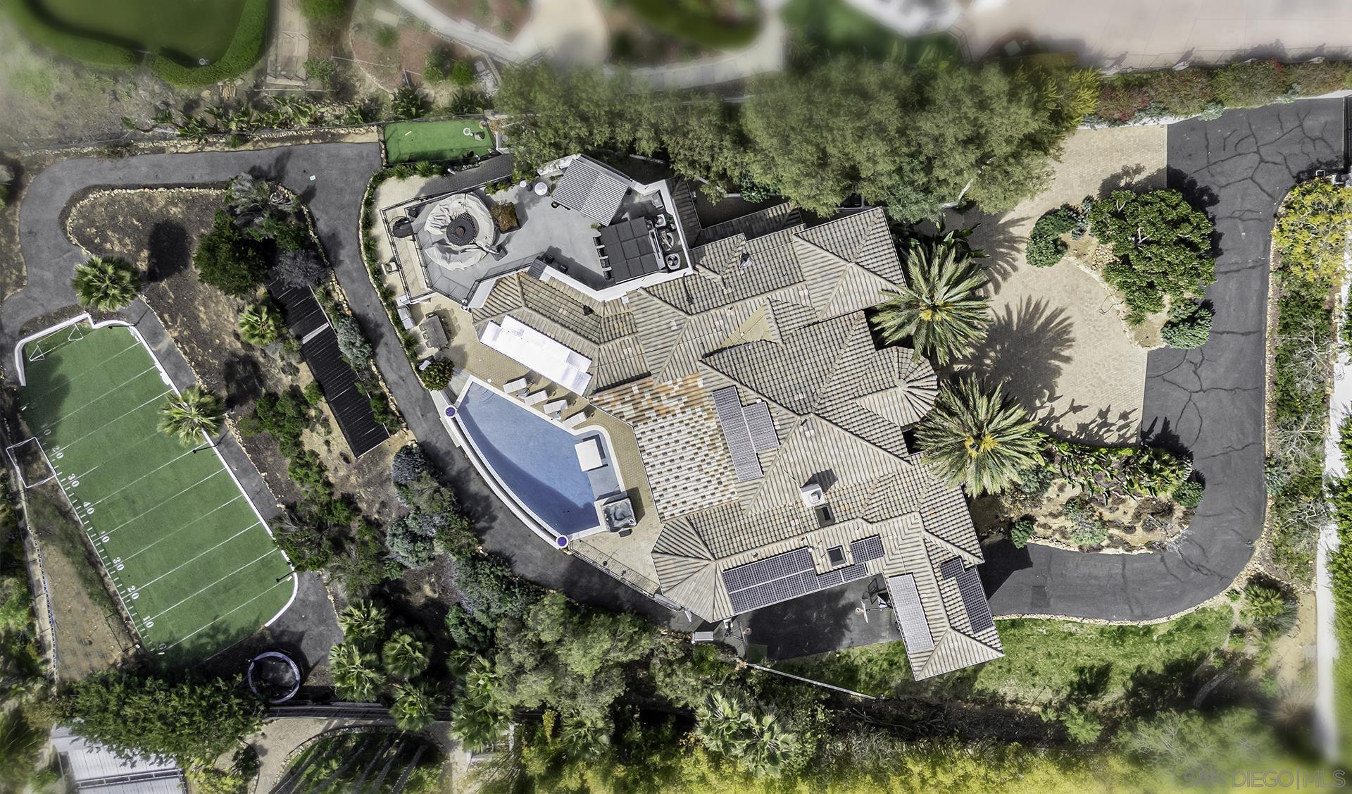 Detail Gallery Image 9 of 74 For 7335  El Fuerte St, Carlsbad,  CA 92009 - 9 Beds | 7/1 Baths