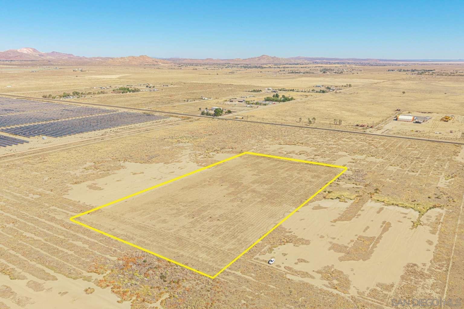 Detail Gallery Image 1 of 43 For , Rosamond,  CA 93560 - – Beds | – Baths