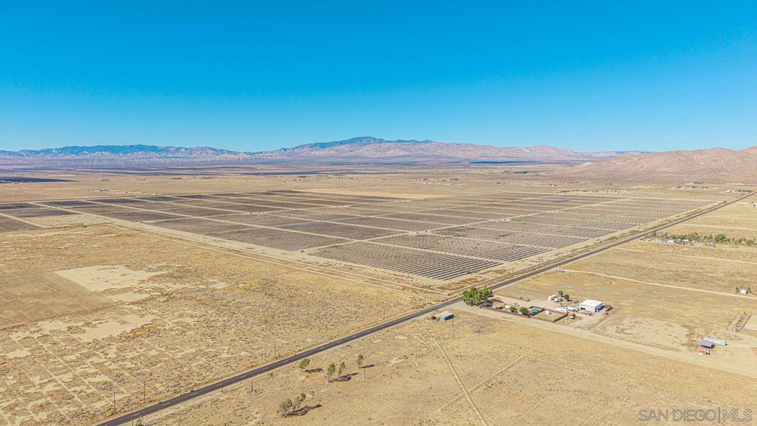 Detail Gallery Image 16 of 43 For , Rosamond,  CA 93560 - – Beds | – Baths