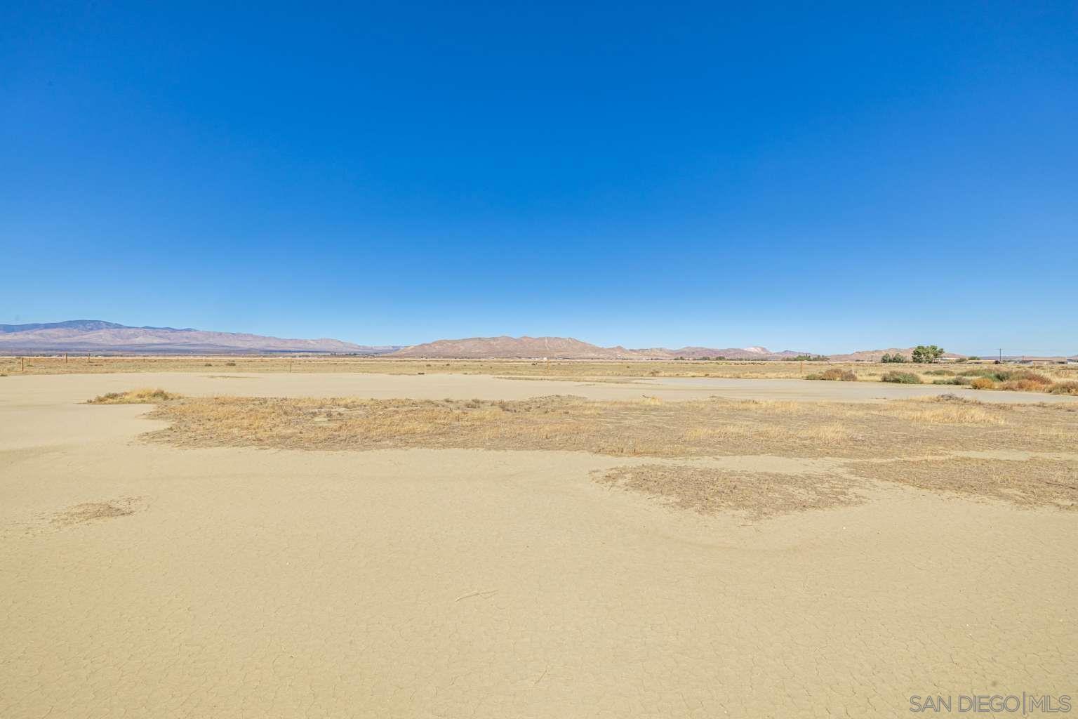 Detail Gallery Image 28 of 43 For , Rosamond,  CA 93560 - – Beds | – Baths