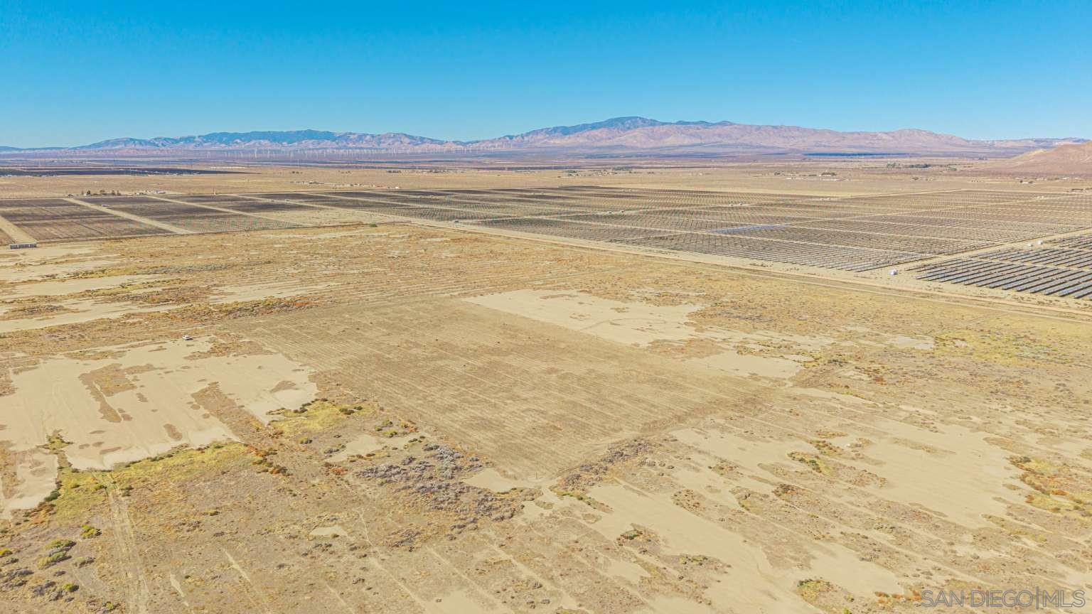 Detail Gallery Image 8 of 43 For , Rosamond,  CA 93560 - – Beds | – Baths