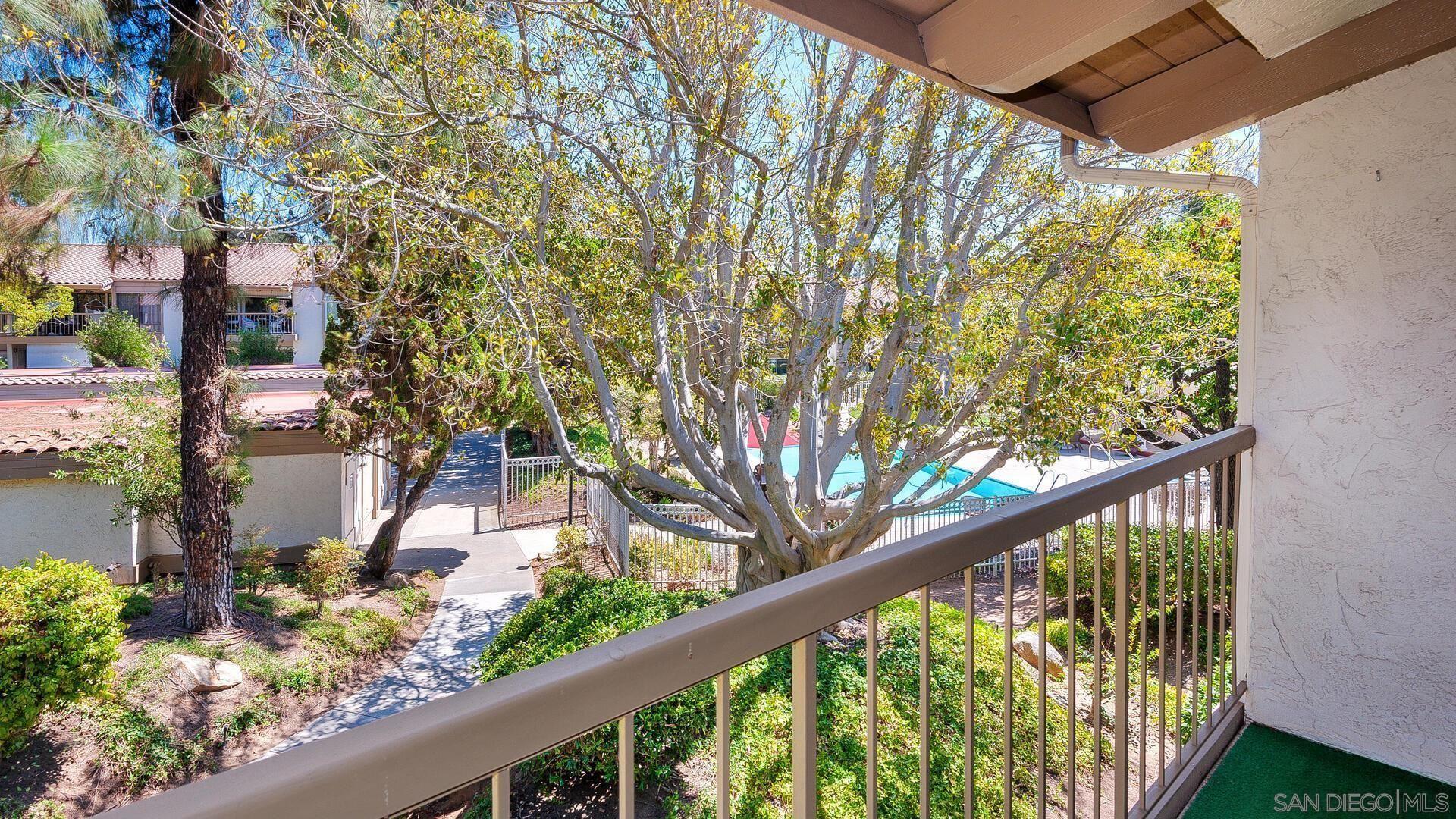 Detail Gallery Image 16 of 26 For 12515  Oaks North Dr.  226, San Diego,  CA 92128 - 2 Beds | 2 Baths