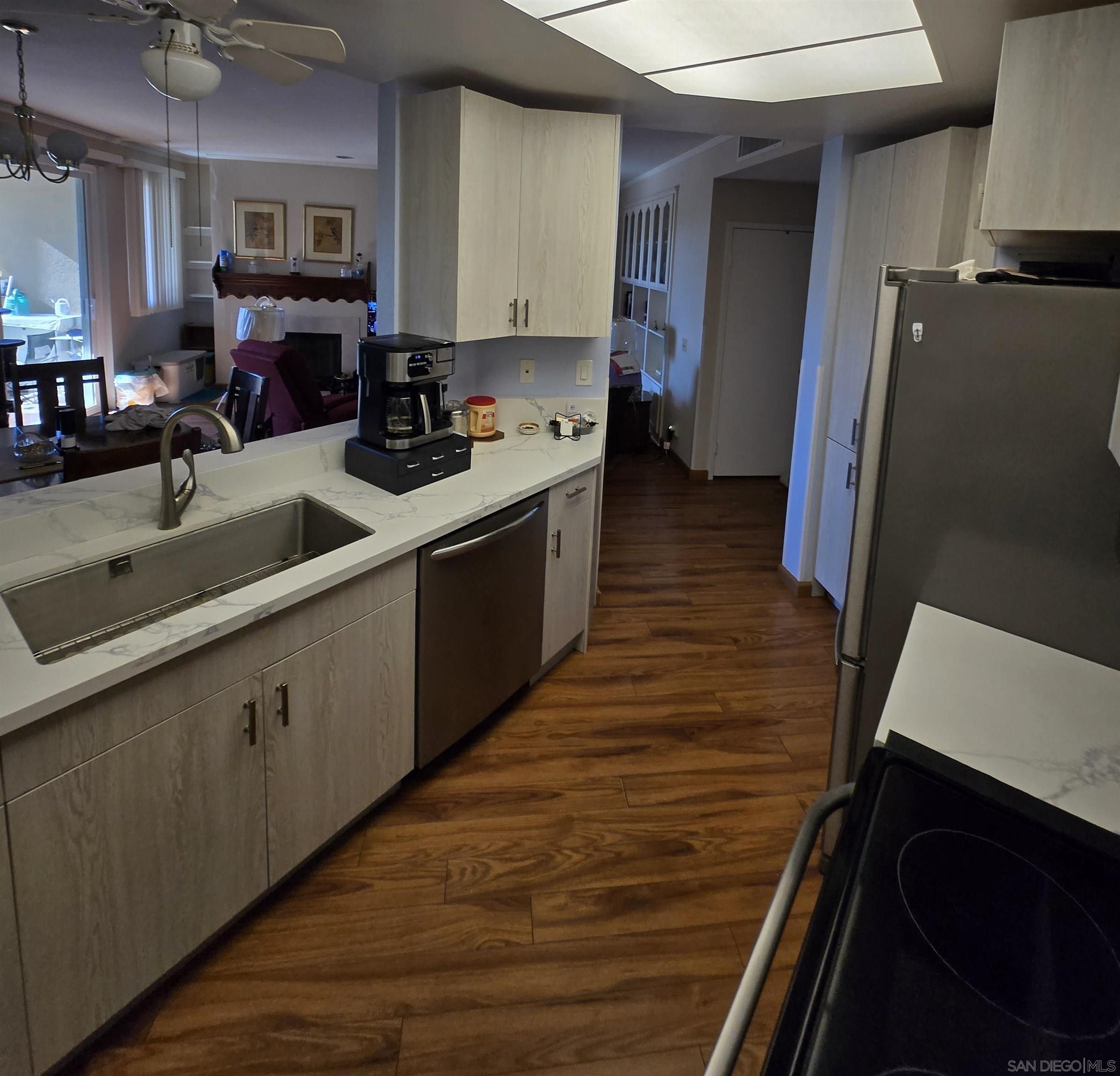 Detail Gallery Image 30 of 30 For 4701  Date  #205,  La Mesa,  CA 91942 - 3 Beds | 2 Baths