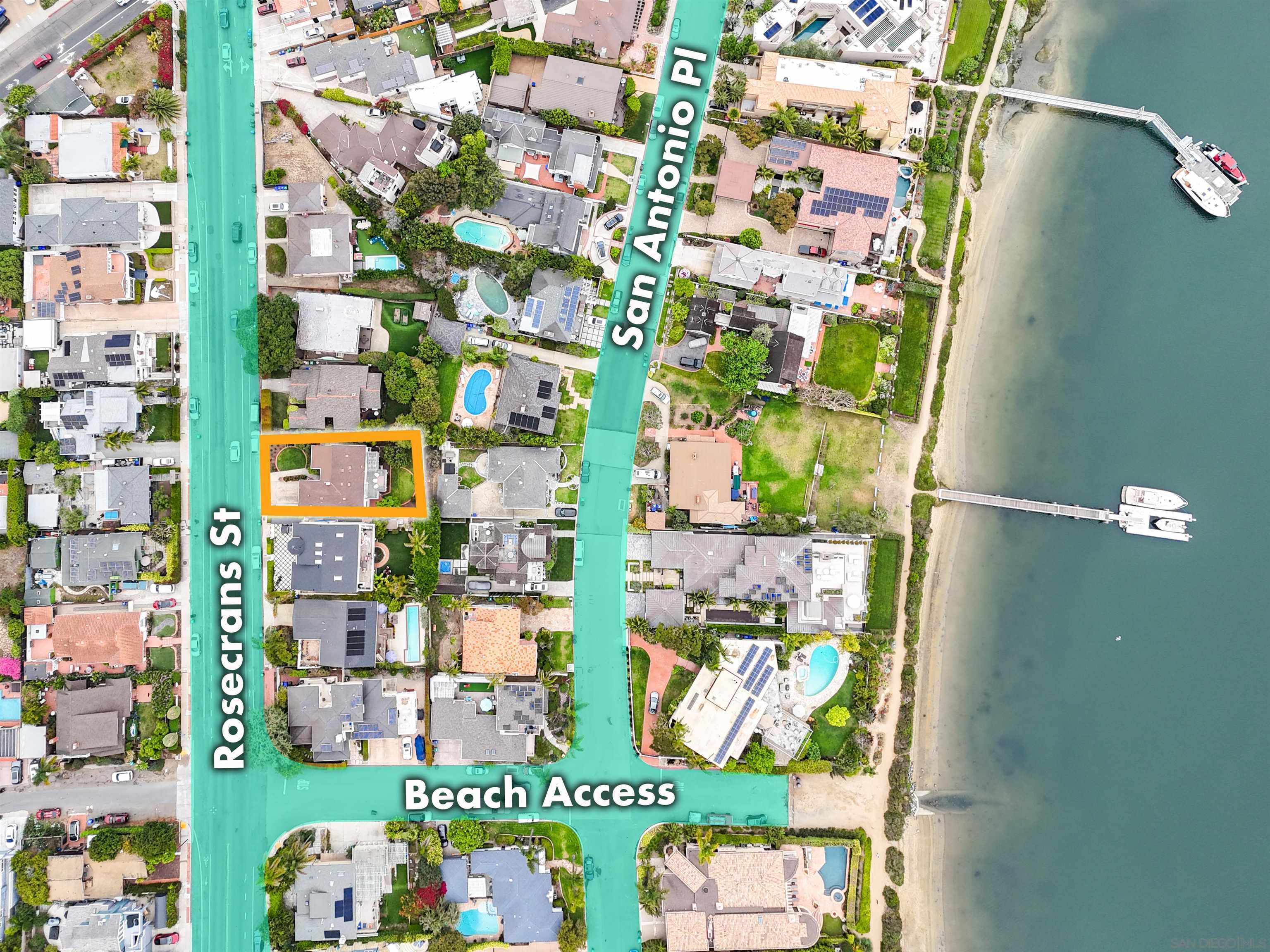 Detail Gallery Image 1 of 1 For 933  Rosecrans, San Diego,  CA 92106 - 6 Beds | 2 Baths