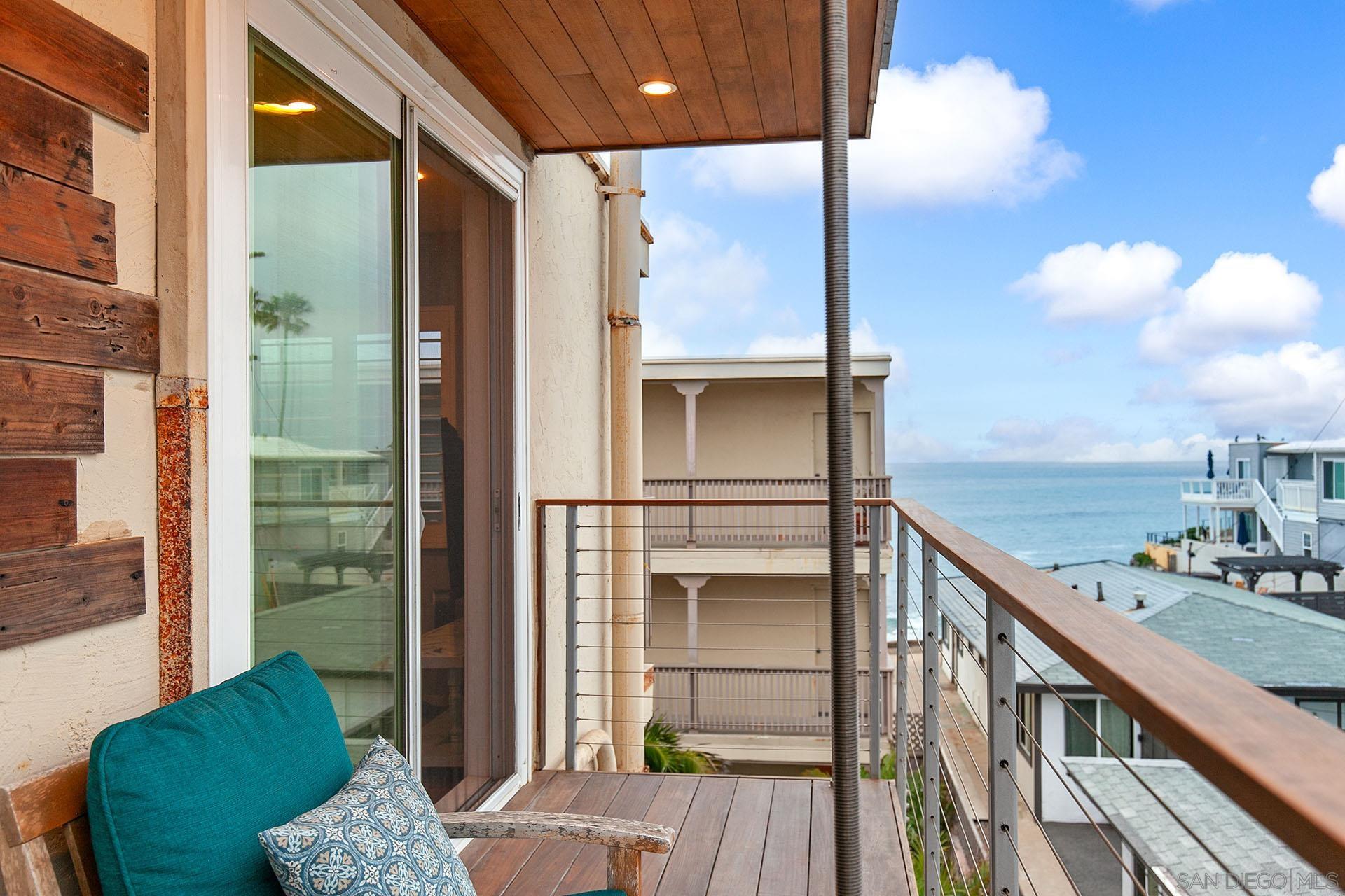 Detail Gallery Image 1 of 55 For 4848  Bermuda Ave  #E3,  San Diego,  CA 92107 - 1 Beds | 1 Baths