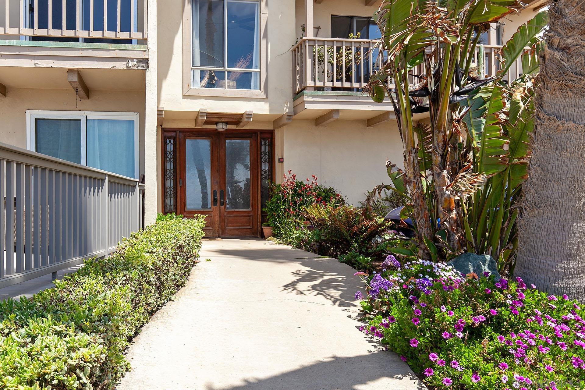 Detail Gallery Image 4 of 55 For 4848  Bermuda Ave  #E3,  San Diego,  CA 92107 - 1 Beds | 1 Baths