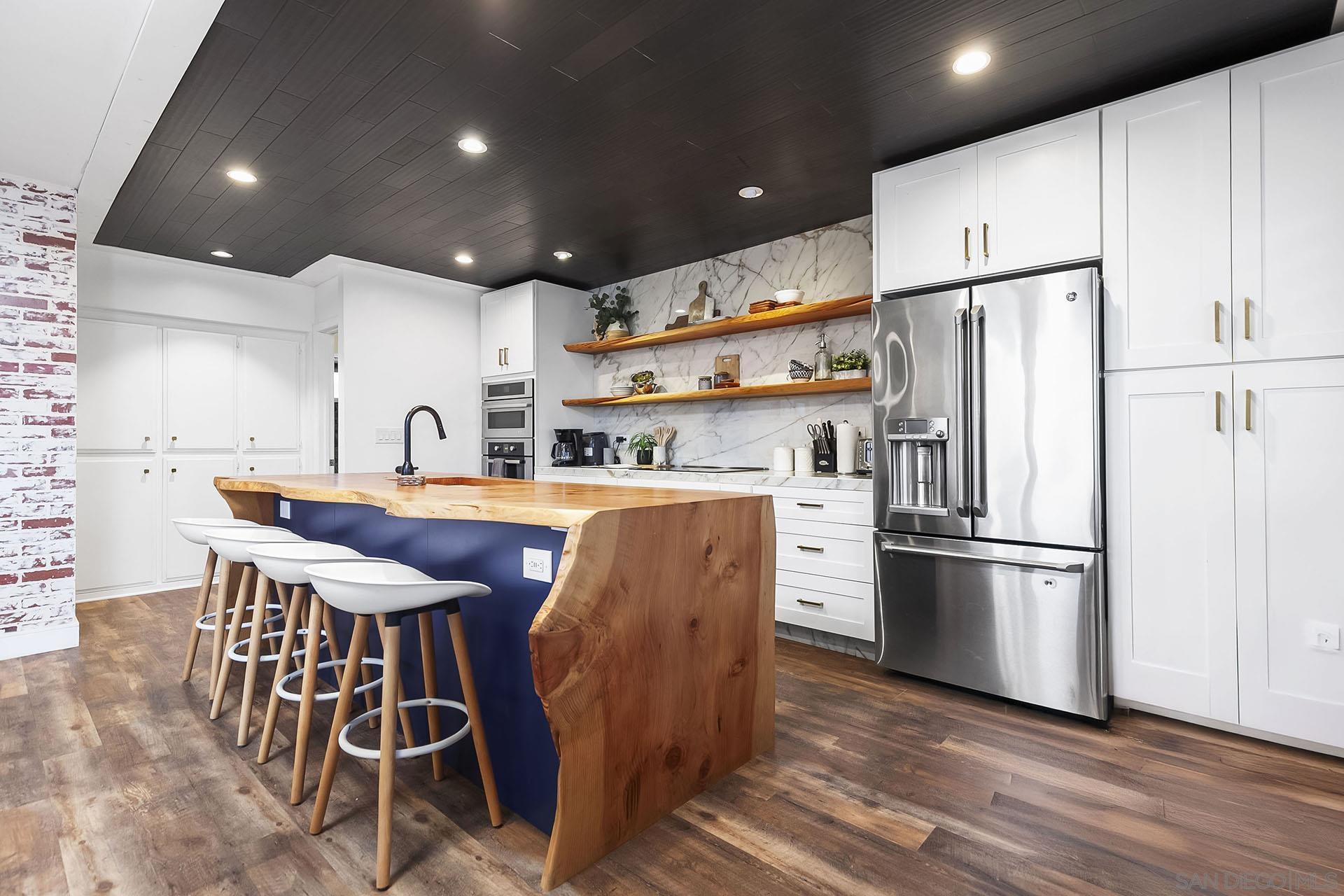 Detail Gallery Image 9 of 55 For 4848  Bermuda Ave  #E3,  San Diego,  CA 92107 - 1 Beds | 1 Baths