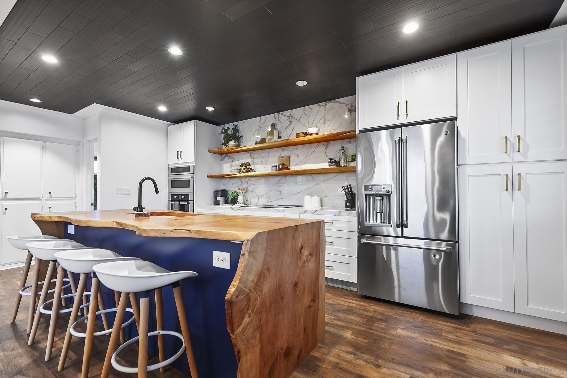 Detail Gallery Image 10 of 55 For 4848  Bermuda Ave  #E3,  San Diego,  CA 92107 - 1 Beds | 1 Baths