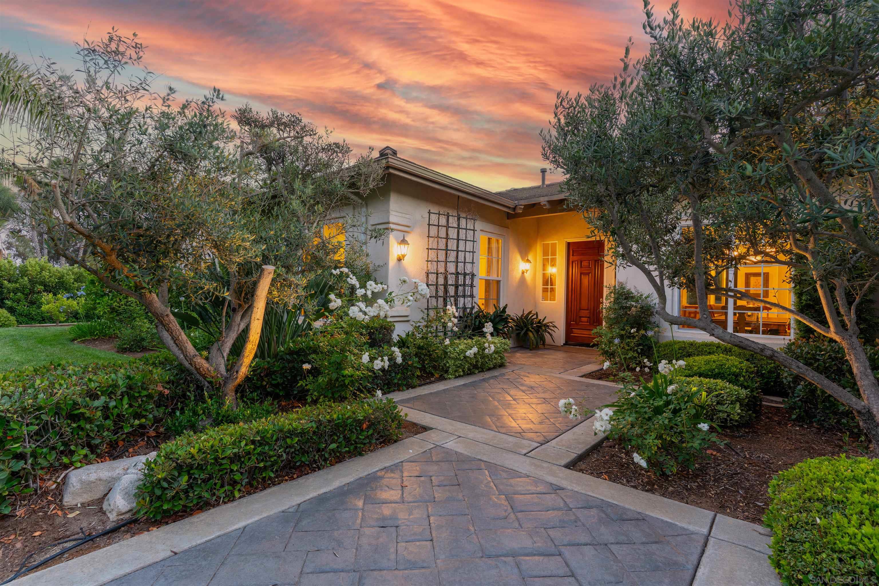 Front Image Thumbnail for SD250030582