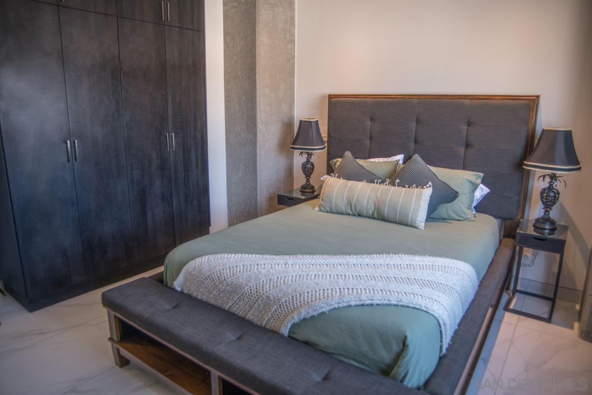 Detail Gallery Image 15 of 30 For 2601  Del Pacifico  #6,  –,  – 99999 - 3 Beds | 2/1 Baths