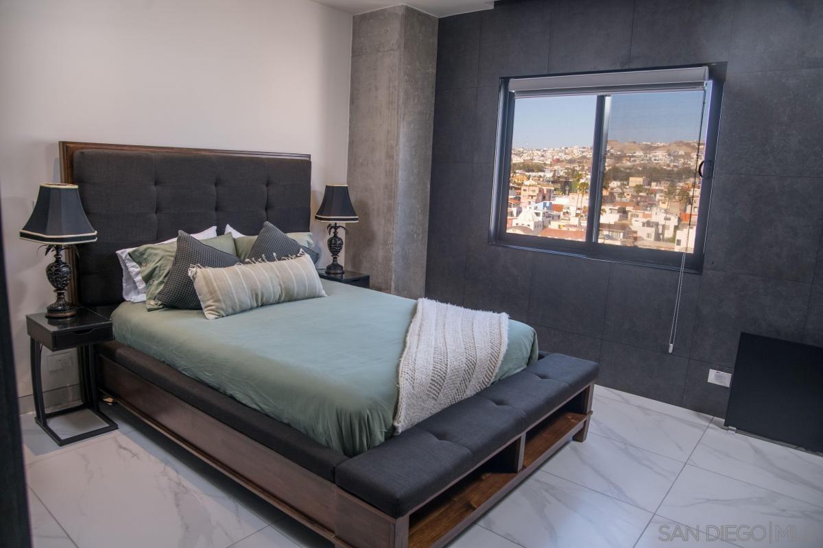 Detail Gallery Image 17 of 30 For 2601  Del Pacifico  #6,  –,  – 99999 - 3 Beds | 2/1 Baths