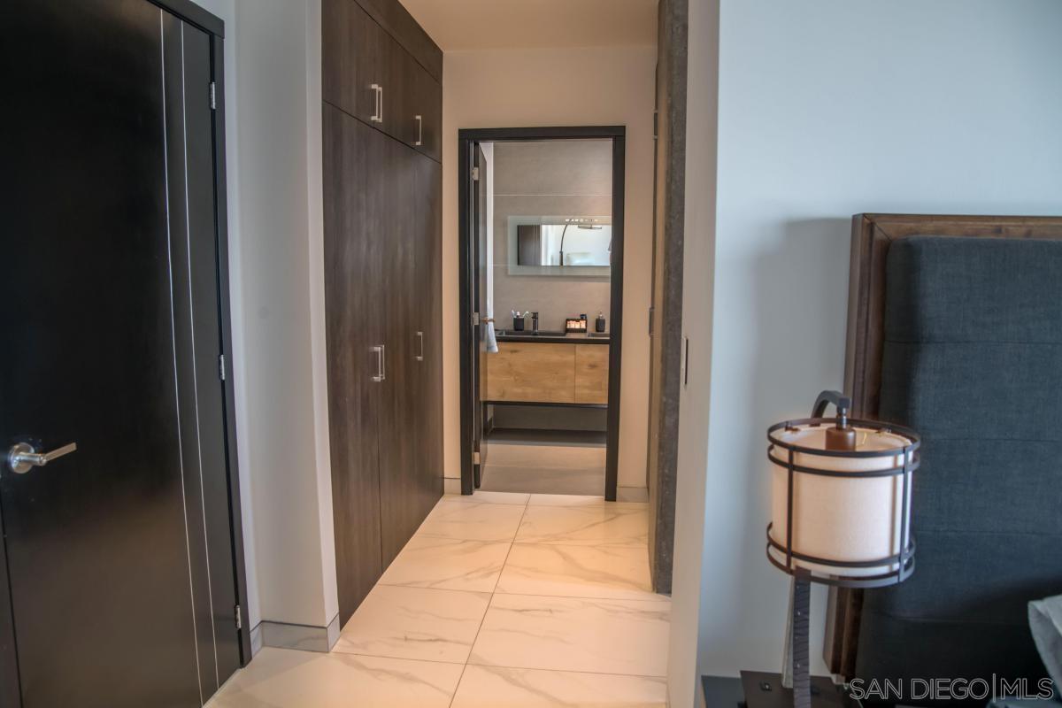 Detail Gallery Image 20 of 30 For 2601  Del Pacifico  #6,  –,  – 99999 - 3 Beds | 2/1 Baths