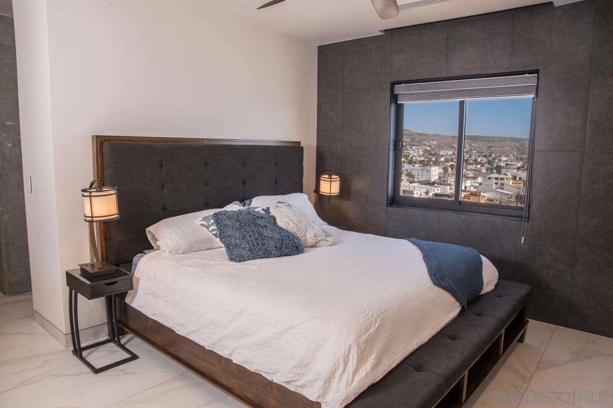 Detail Gallery Image 21 of 30 For 2601  Del Pacifico  #6,  –,  – 99999 - 3 Beds | 2/1 Baths