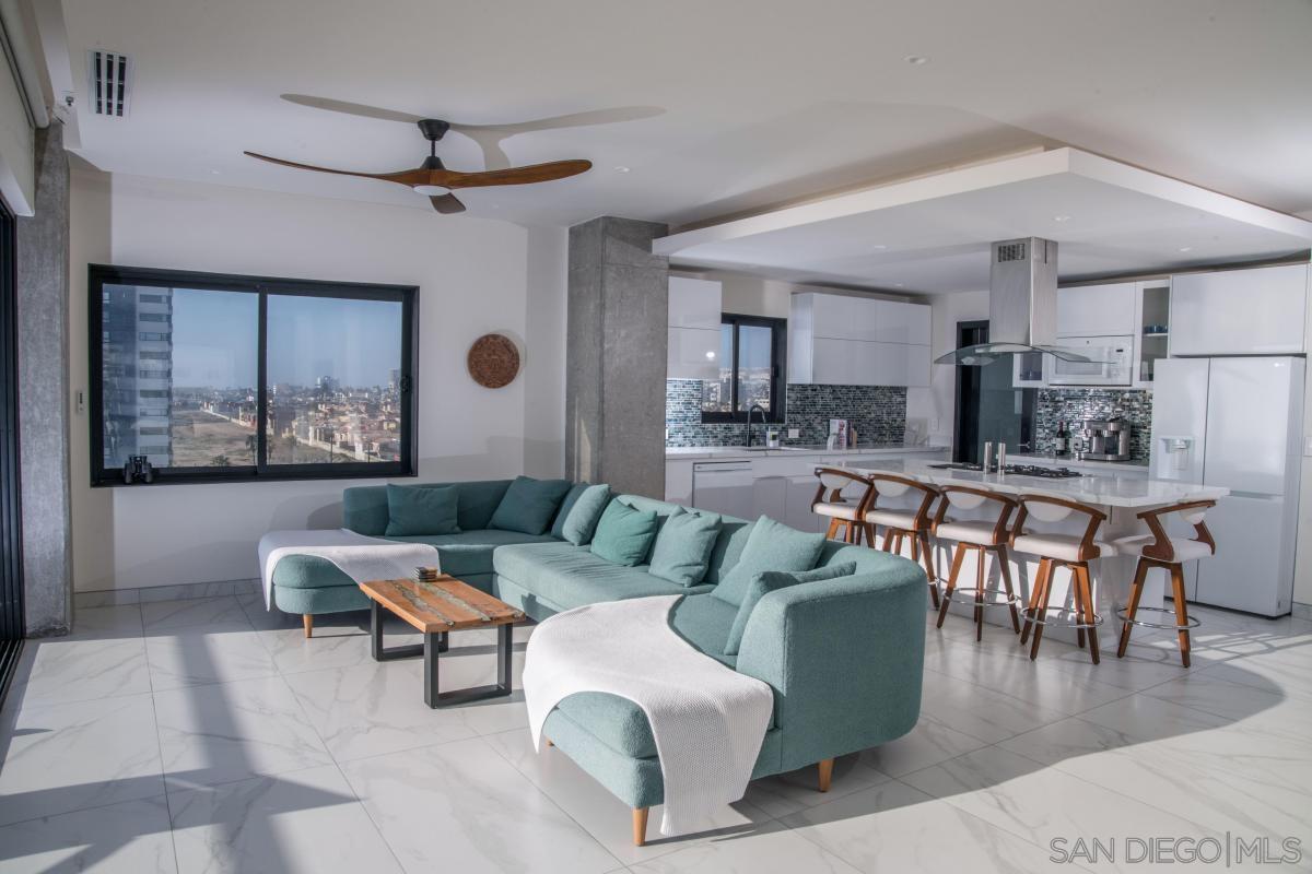 Detail Gallery Image 5 of 30 For 2601  Del Pacifico  #6,  –,  – 99999 - 3 Beds | 2/1 Baths