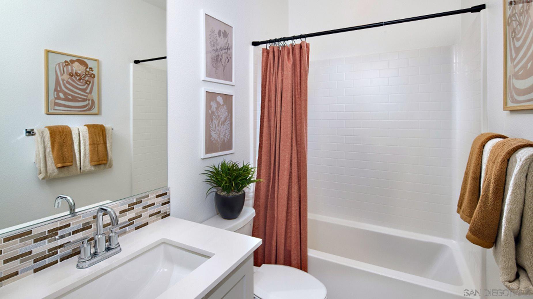 Detail Gallery Image 14 of 17 For 12082  Gavin Way, San Diego,  CA 92129 - 3 Beds | 2/1 Baths