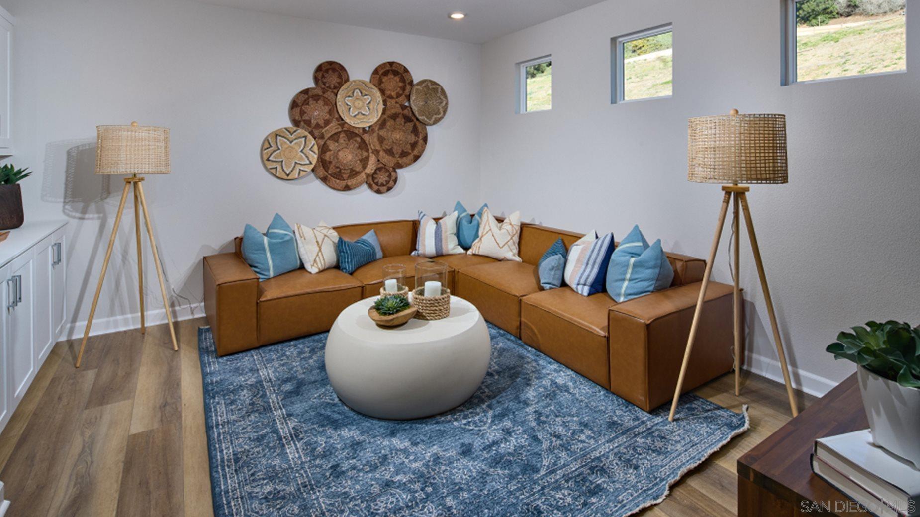 Detail Gallery Image 15 of 17 For 12082  Gavin Way, San Diego,  CA 92129 - 3 Beds | 2/1 Baths