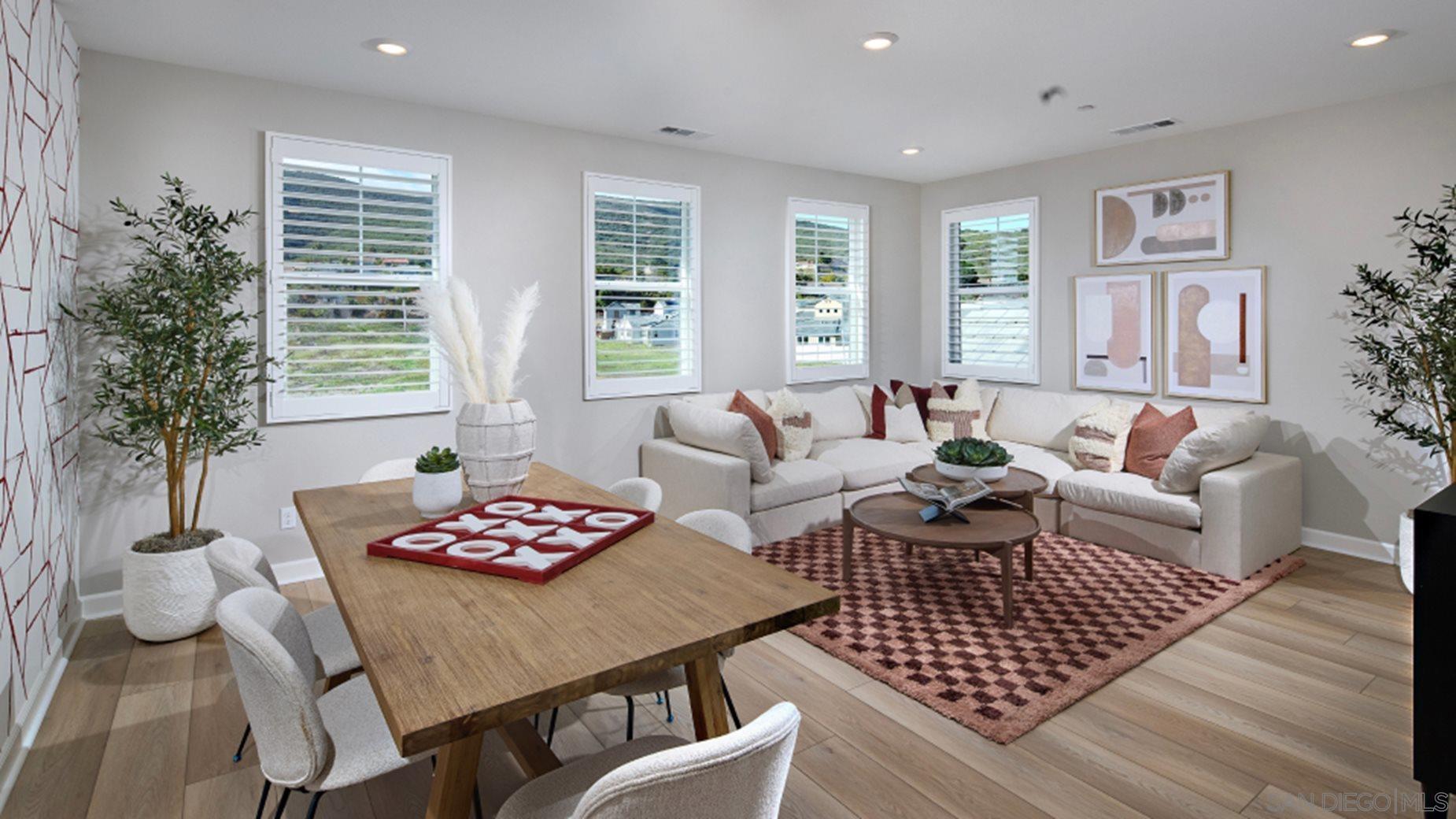 Detail Gallery Image 6 of 17 For 12082  Gavin Way, San Diego,  CA 92129 - 3 Beds | 2/1 Baths