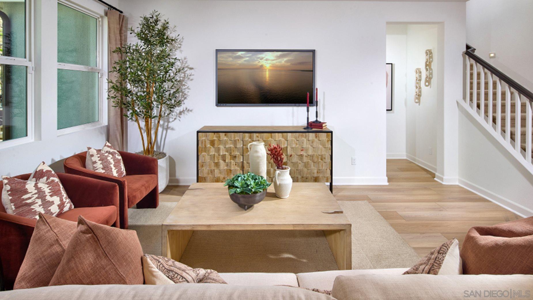 Detail Gallery Image 8 of 17 For 12082  Gavin Way, San Diego,  CA 92129 - 3 Beds | 2/1 Baths