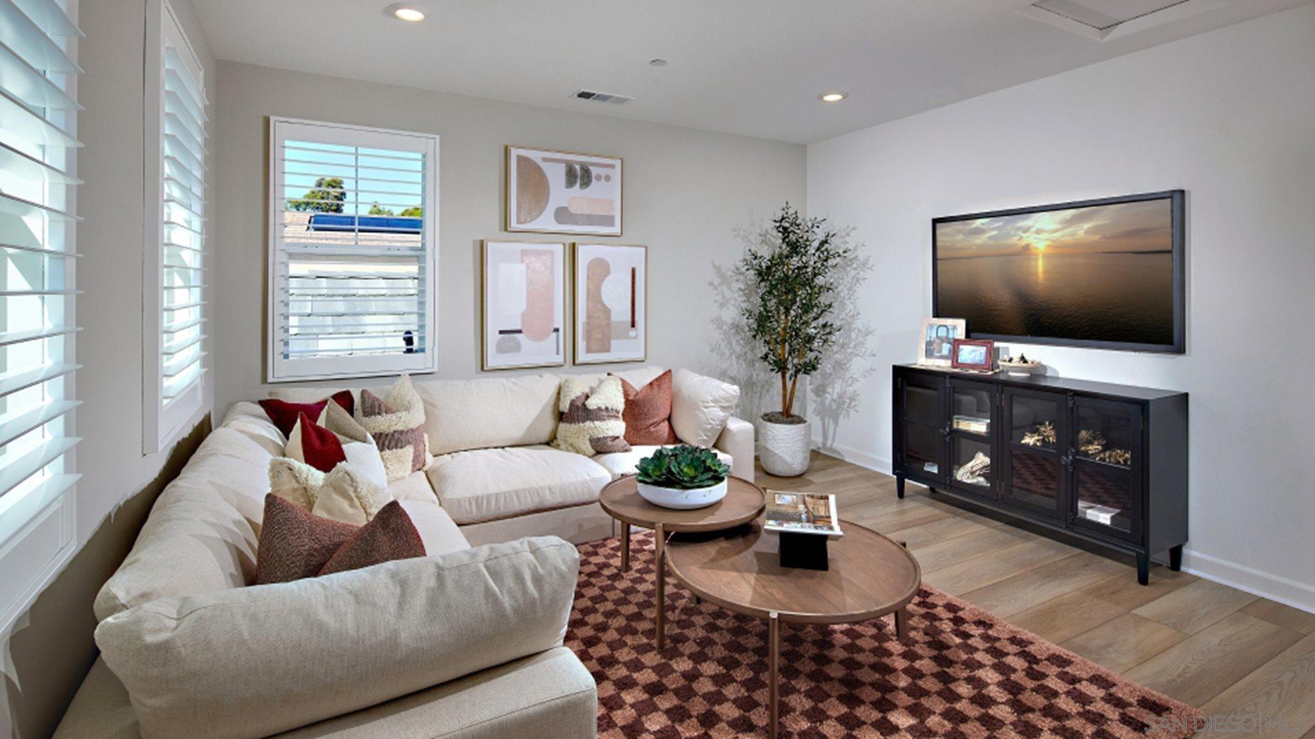 Detail Gallery Image 9 of 17 For 12082  Gavin Way, San Diego,  CA 92129 - 3 Beds | 2/1 Baths