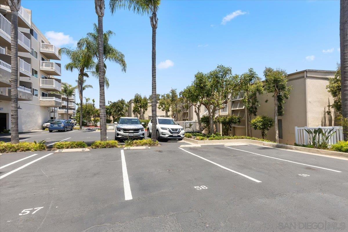 Detail Gallery Image 1 of 1 For 4007  Crown Point Dr  #V15,  San Diego,  CA 92109 - 2 Beds | 2 Baths