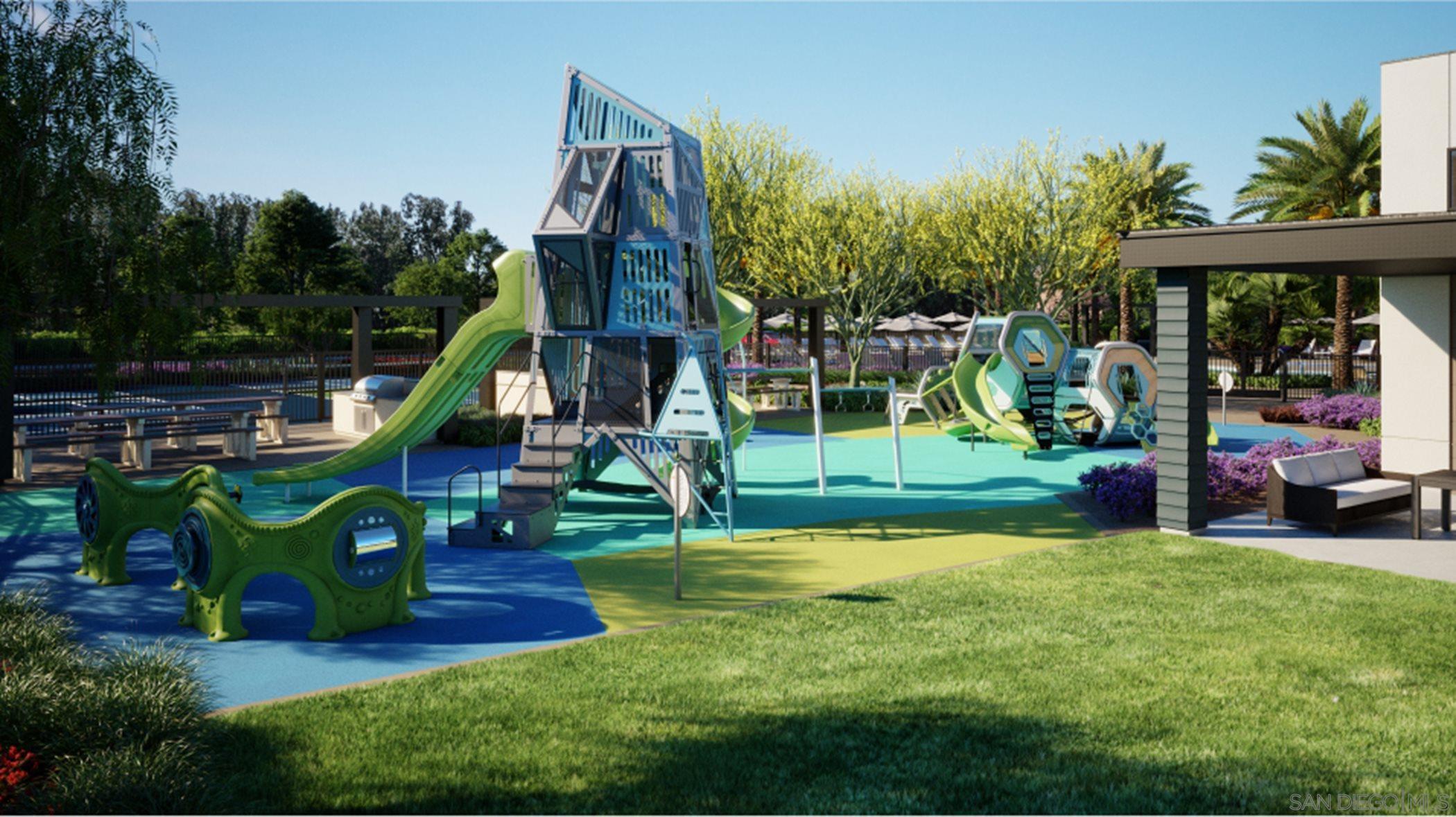 Detail Gallery Image 14 of 14 For 848  Makani  #2,  Chula Vista,  CA 91911 - 2 Beds | 2/1 Baths