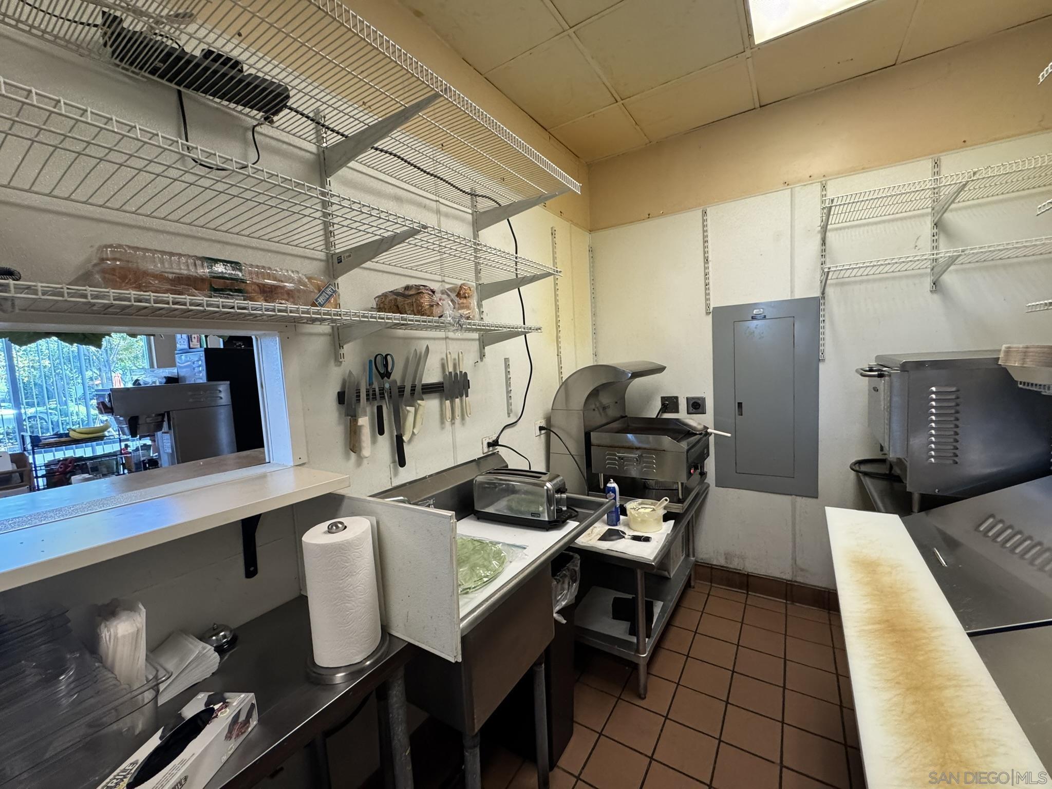 Detail Gallery Image 13 of 21 For 9350  Waxie Way #150, San Diego,  CA 92123 - – Beds | – Baths