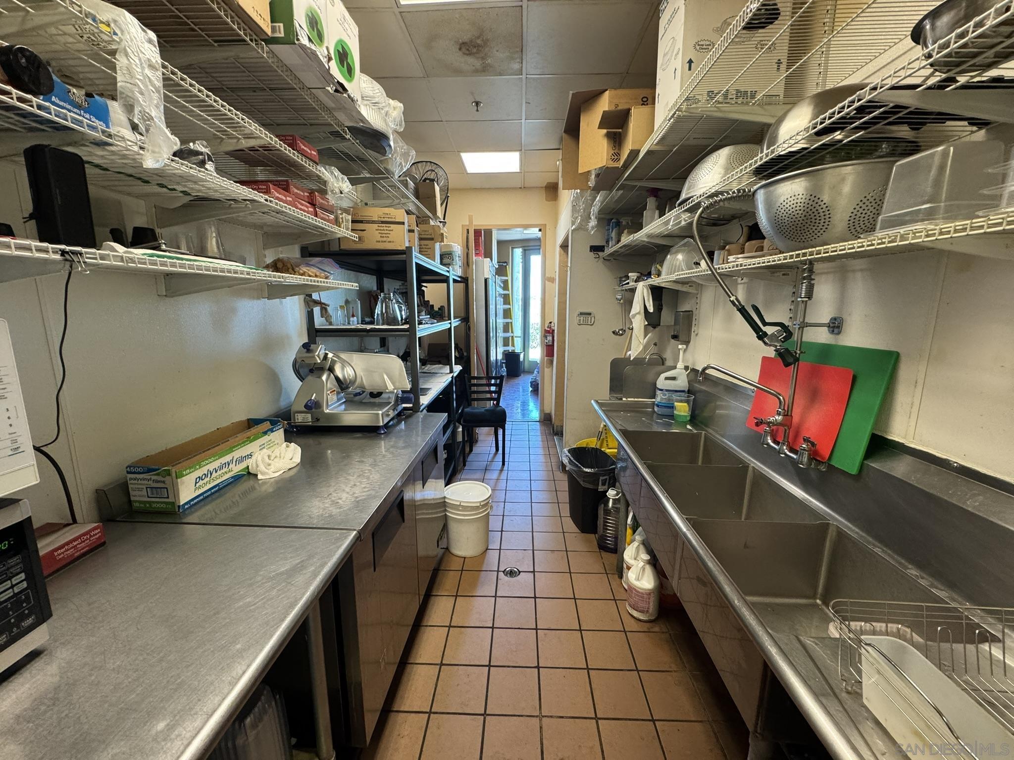 Detail Gallery Image 14 of 21 For 9350  Waxie Way #150, San Diego,  CA 92123 - – Beds | – Baths