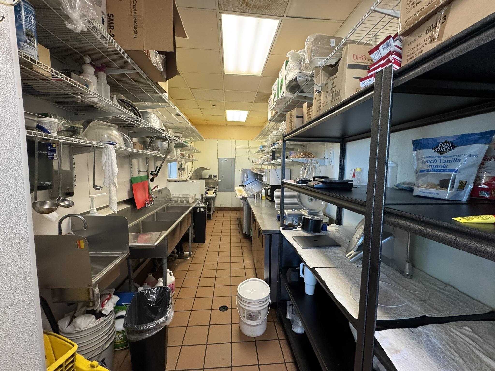 Detail Gallery Image 18 of 21 For 9350  Waxie Way #150, San Diego,  CA 92123 - – Beds | – Baths