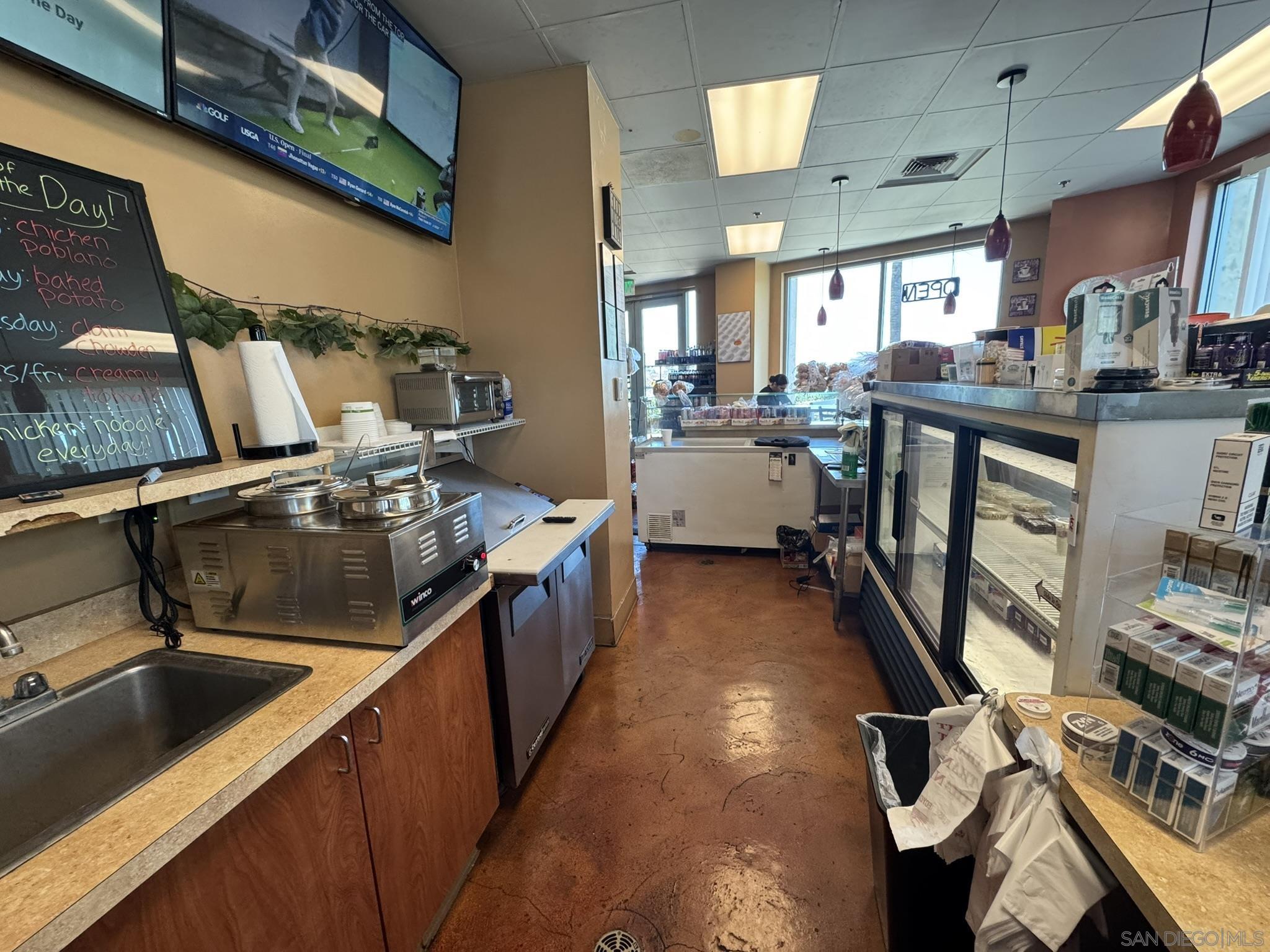 Detail Gallery Image 9 of 21 For 9350  Waxie Way #150, San Diego,  CA 92123 - – Beds | – Baths