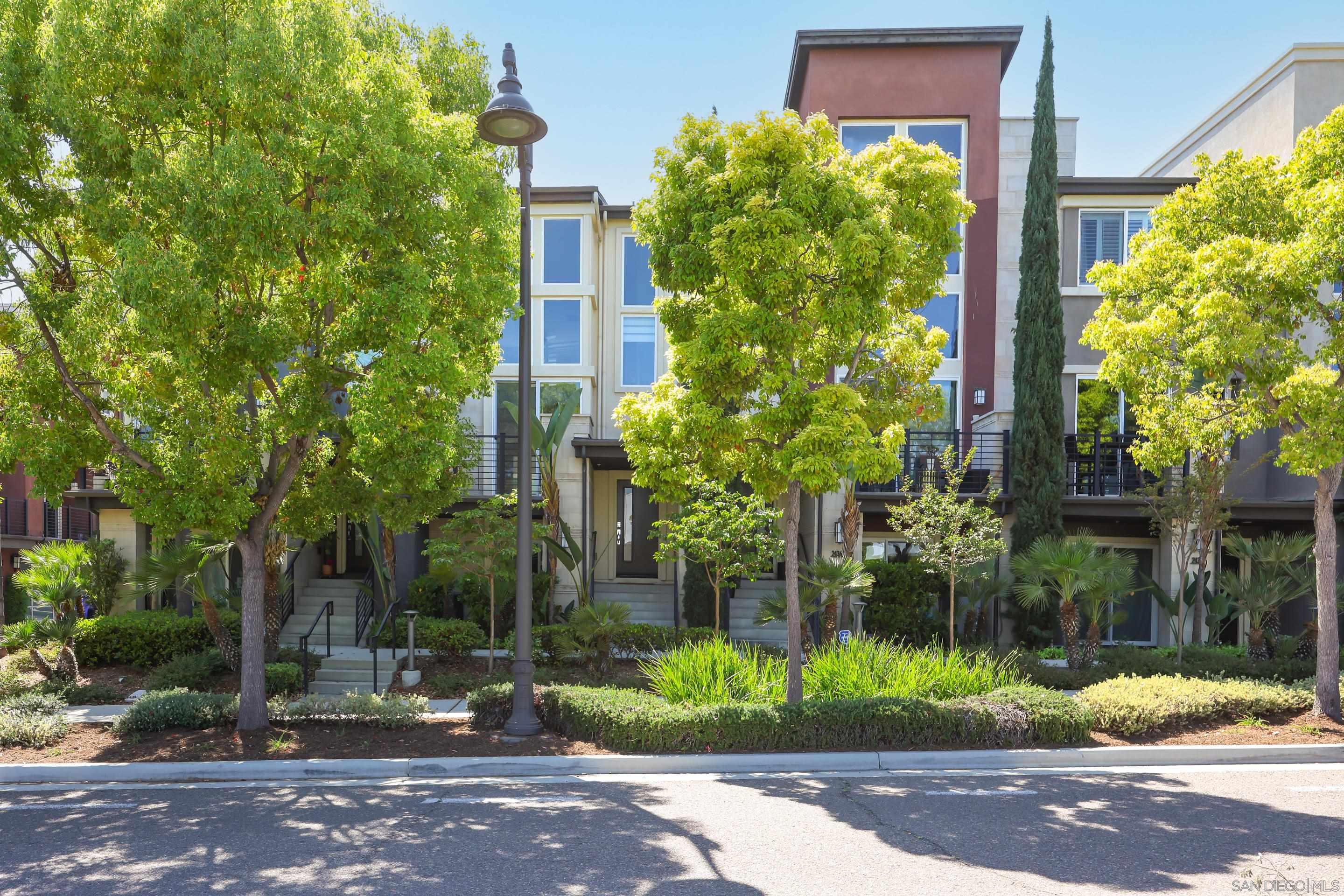 Front Image Thumbnail for SD250030821