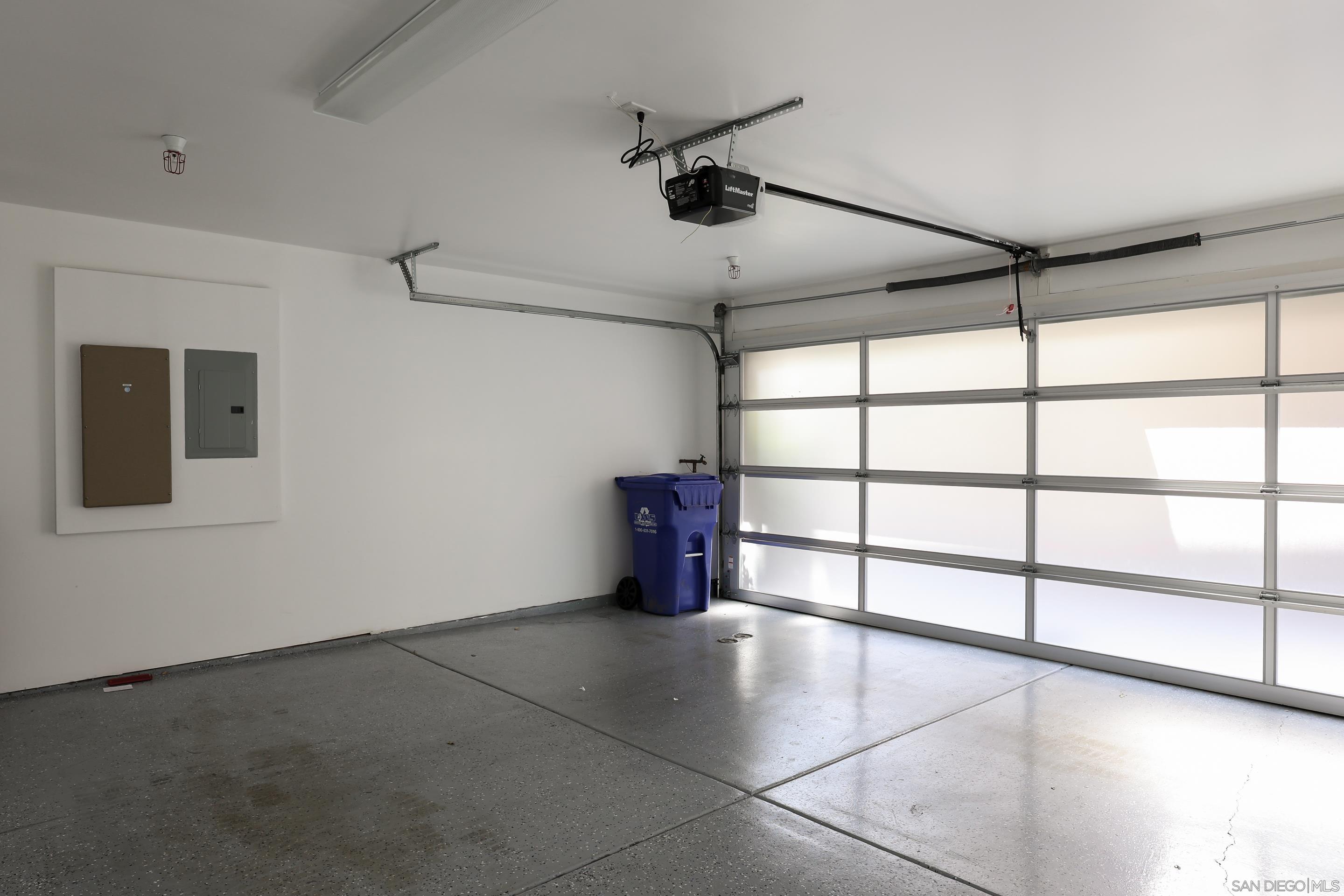 Detail Gallery Image 22 of 43 For 2434  via Alta, San Diego,  CA 92108 - 2 Beds | 2/1 Baths