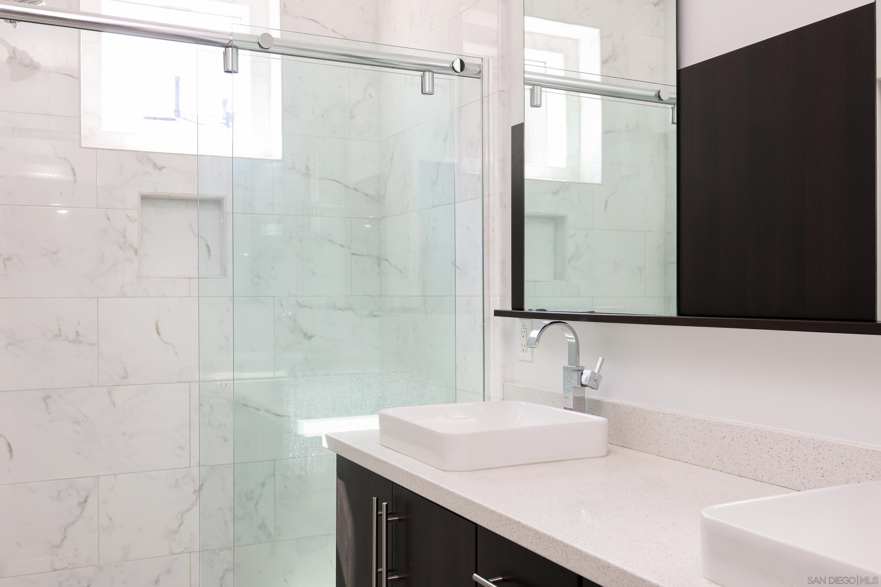 Detail Gallery Image 34 of 43 For 2434  via Alta, San Diego,  CA 92108 - 2 Beds | 2/1 Baths