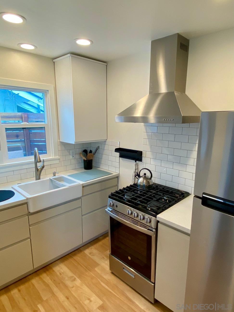 Detail Gallery Image 2 of 11 For , San Diego,  CA 92103 - 1 Beds | 1 Baths