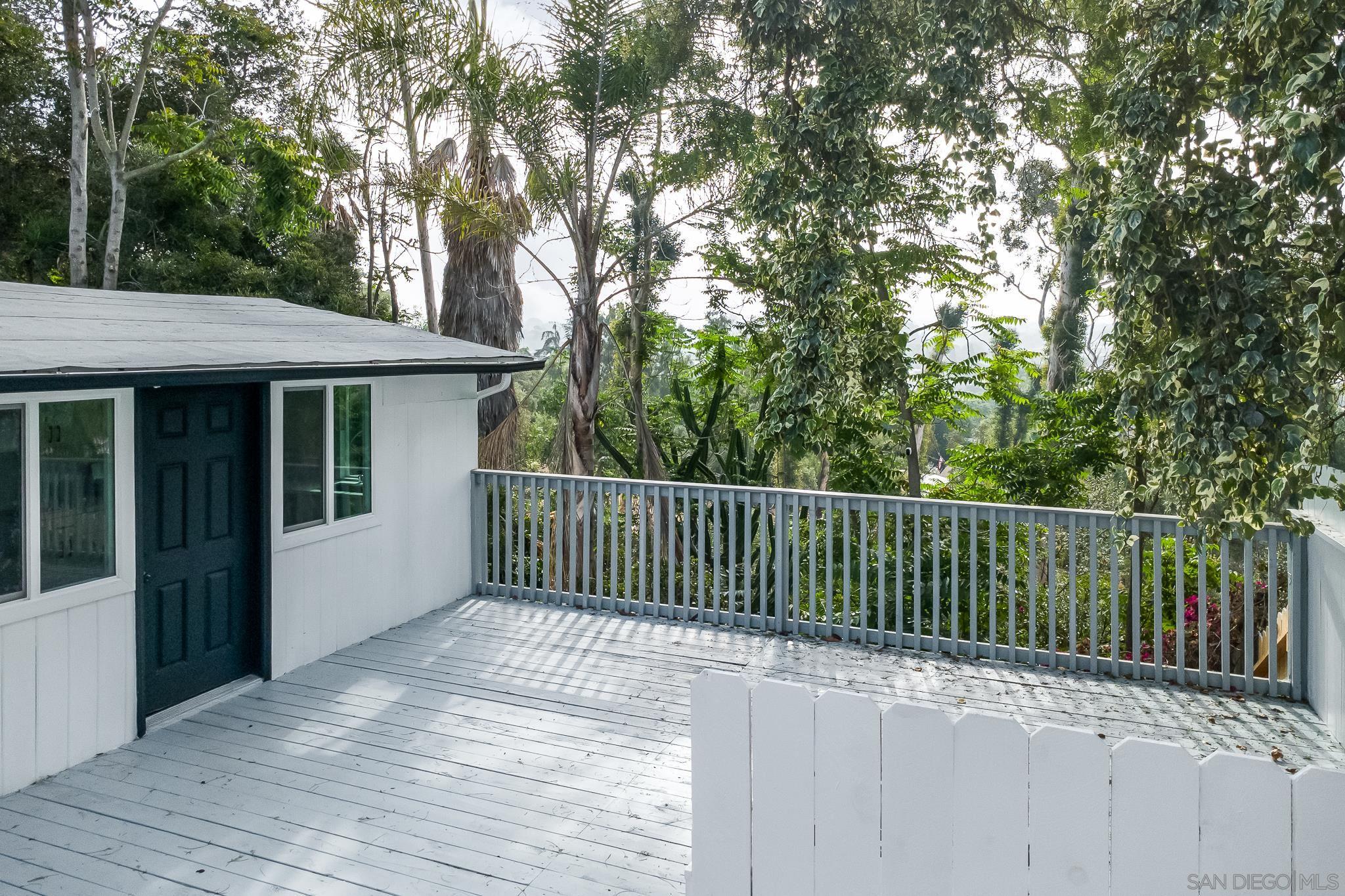 Detail Gallery Image 3 of 36 For 678  Robby Way, Fallbrook,  CA 92028 - 3 Beds | 2 Baths