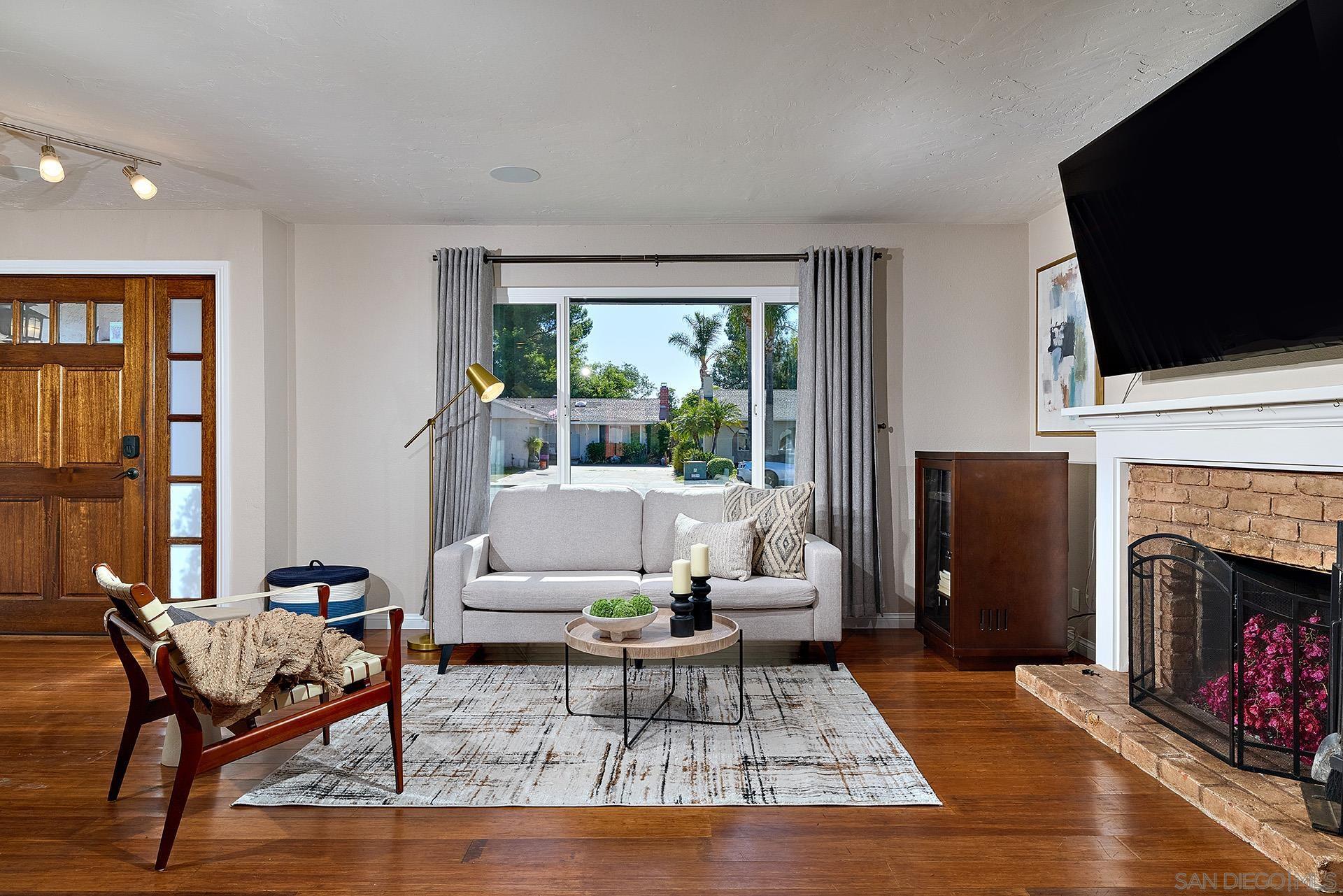 Detail Gallery Image 1 of 1 For 12835  Reo Real Dr, Poway,  CA 92064 - 3 Beds | 2 Baths