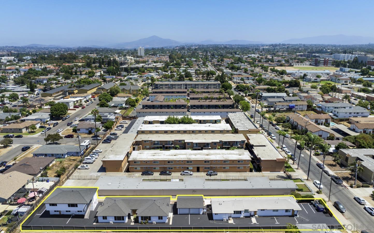 Detail Gallery Image 1 of 1 For 569  Park Way, Chula Vista,  CA 91910 - – Beds | – Baths