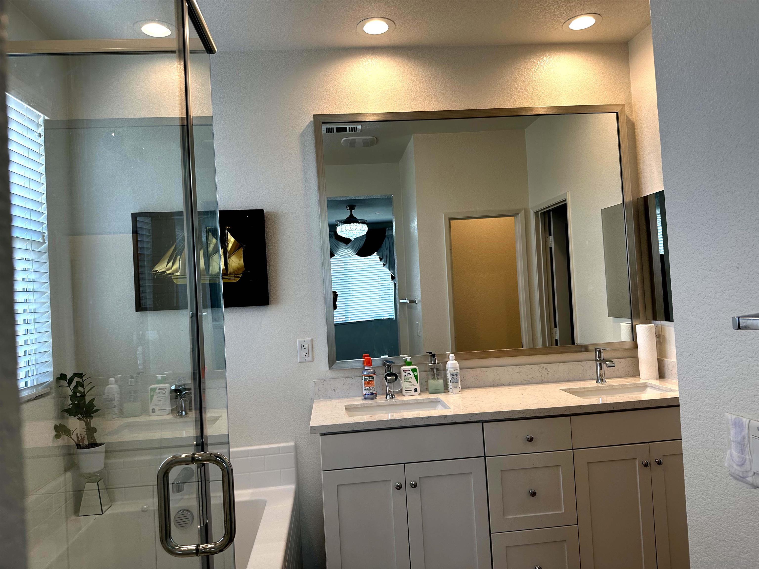 Detail Gallery Image 17 of 48 For 1390  Santa Victoria Rd  #6,  Chula Vista,  CA 91913 - 4 Beds | 3/1 Baths