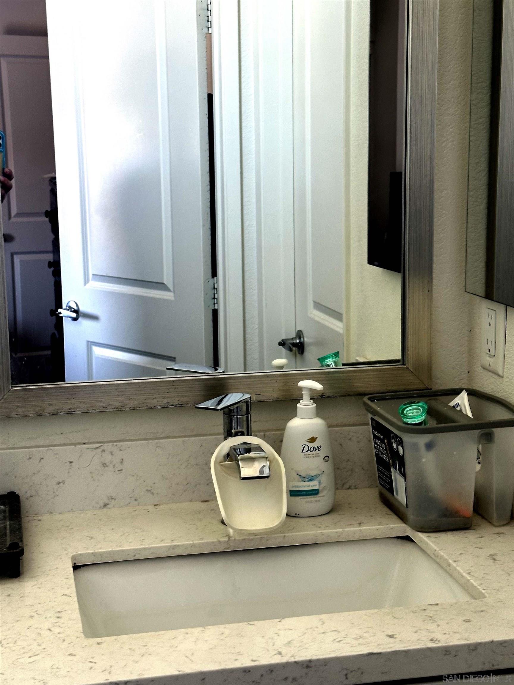 Detail Gallery Image 26 of 48 For 1390  Santa Victoria Rd  #6,  Chula Vista,  CA 91913 - 4 Beds | 3/1 Baths