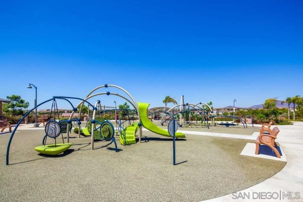 Detail Gallery Image 42 of 48 For 1390  Santa Victoria Rd  #6,  Chula Vista,  CA 91913 - 4 Beds | 3/1 Baths