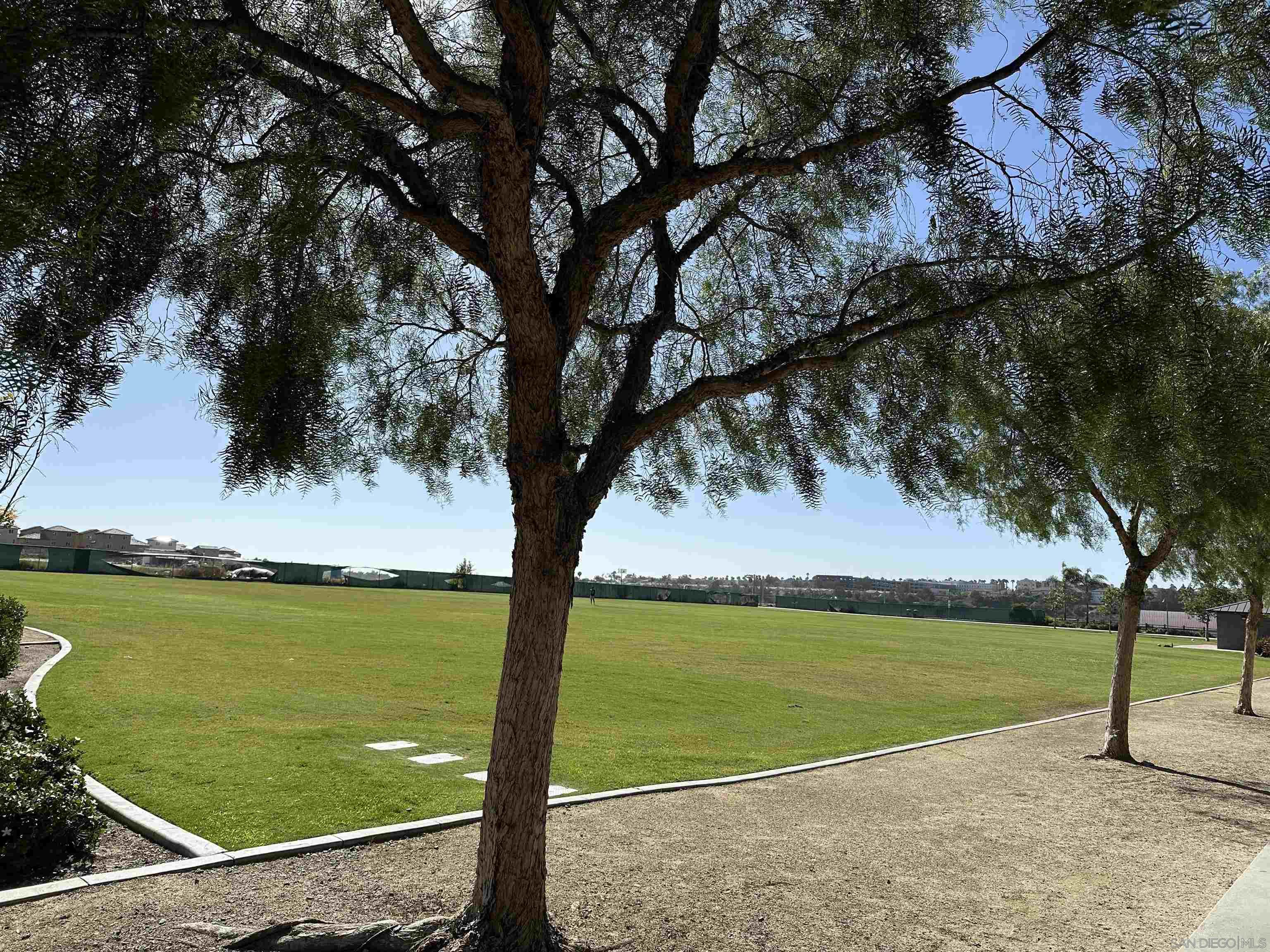 Detail Gallery Image 46 of 48 For 1390  Santa Victoria Rd  #6,  Chula Vista,  CA 91913 - 4 Beds | 3/1 Baths