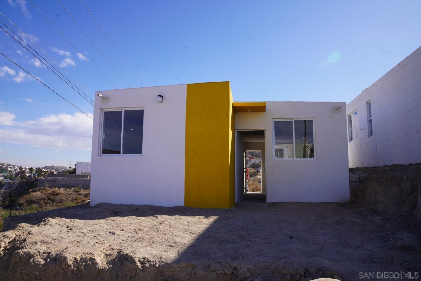 Detail Gallery Image 3 of 37 For 3  Blvd Prieto Azabache, –,  CA 99999 - 2 Beds | 1 Baths