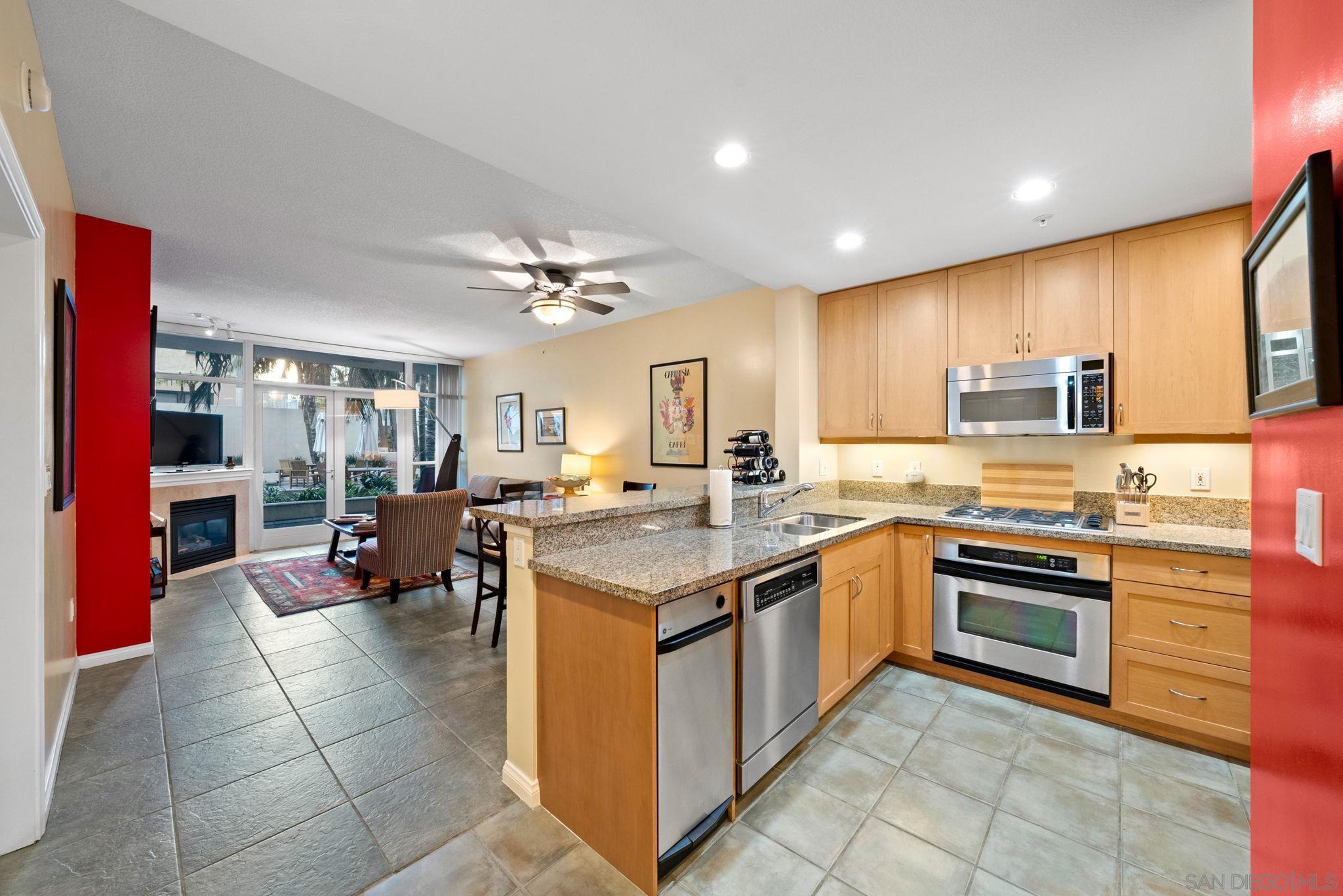 Detail Gallery Image 2 of 65 For 850  Beech St  #214,  San Diego,  CA 92101 - 1 Beds | 1 Baths