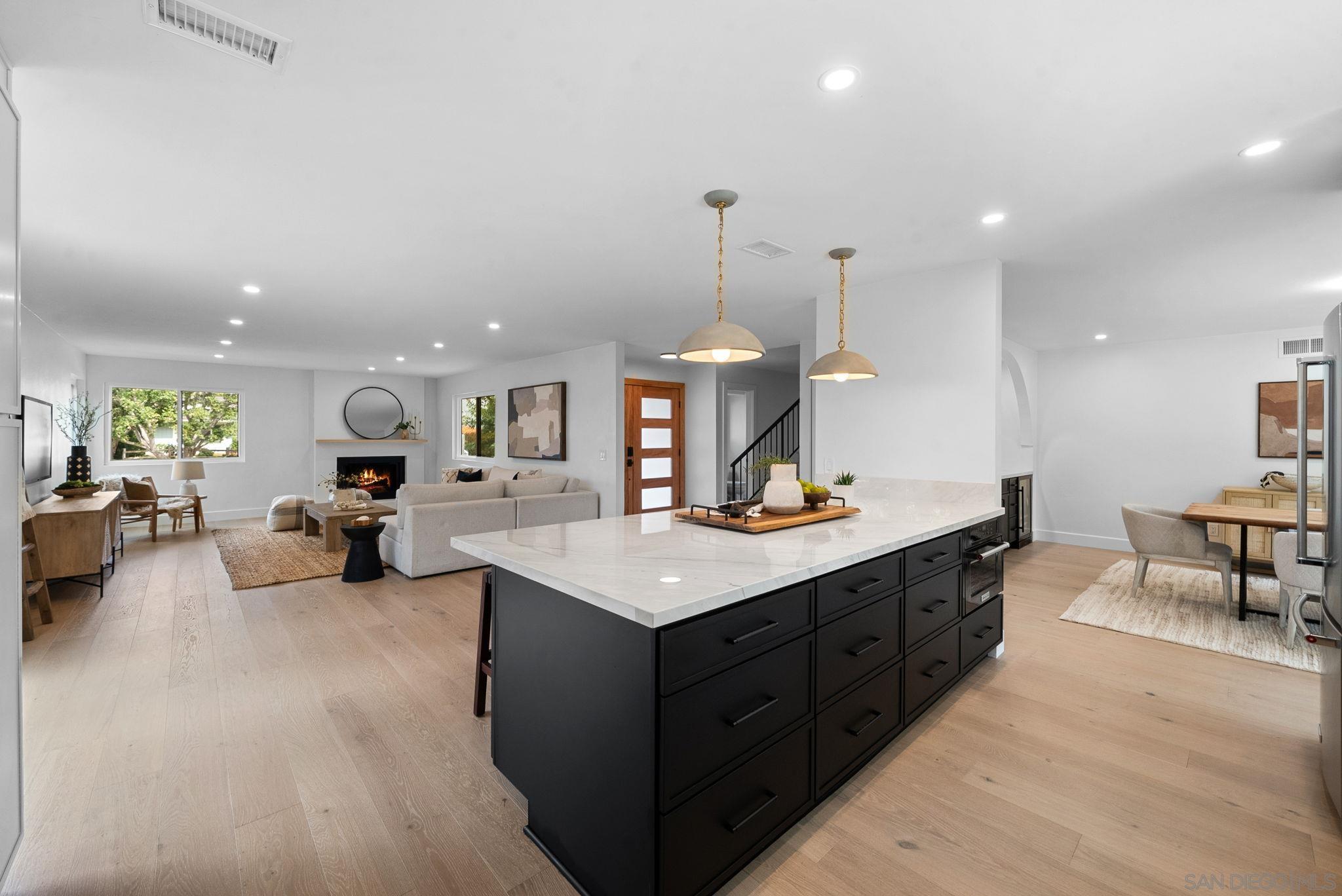 Detail Gallery Image 1 of 1 For 7645  Calle Madero, Carlsbad,  CA 92009 - 4 Beds | 3/1 Baths