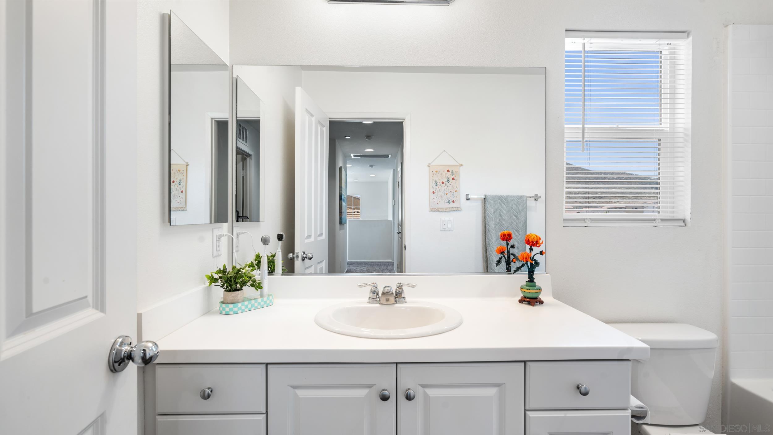 Detail Gallery Image 17 of 34 For 29483  Beeler Rd, Winchester,  CA 92596 - 4 Beds | 3 Baths