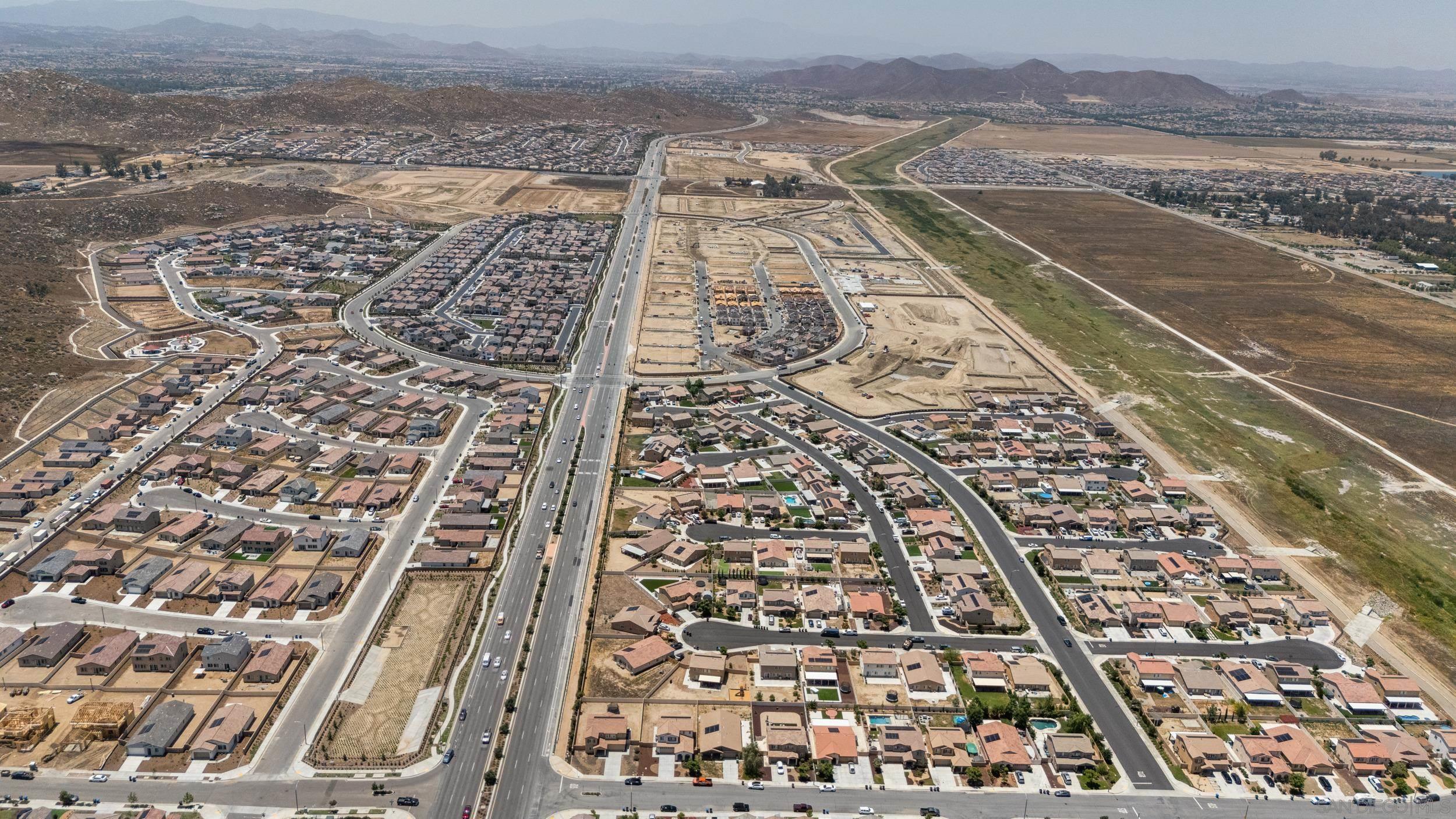 Detail Gallery Image 32 of 34 For 29483  Beeler Rd, Winchester,  CA 92596 - 4 Beds | 3 Baths