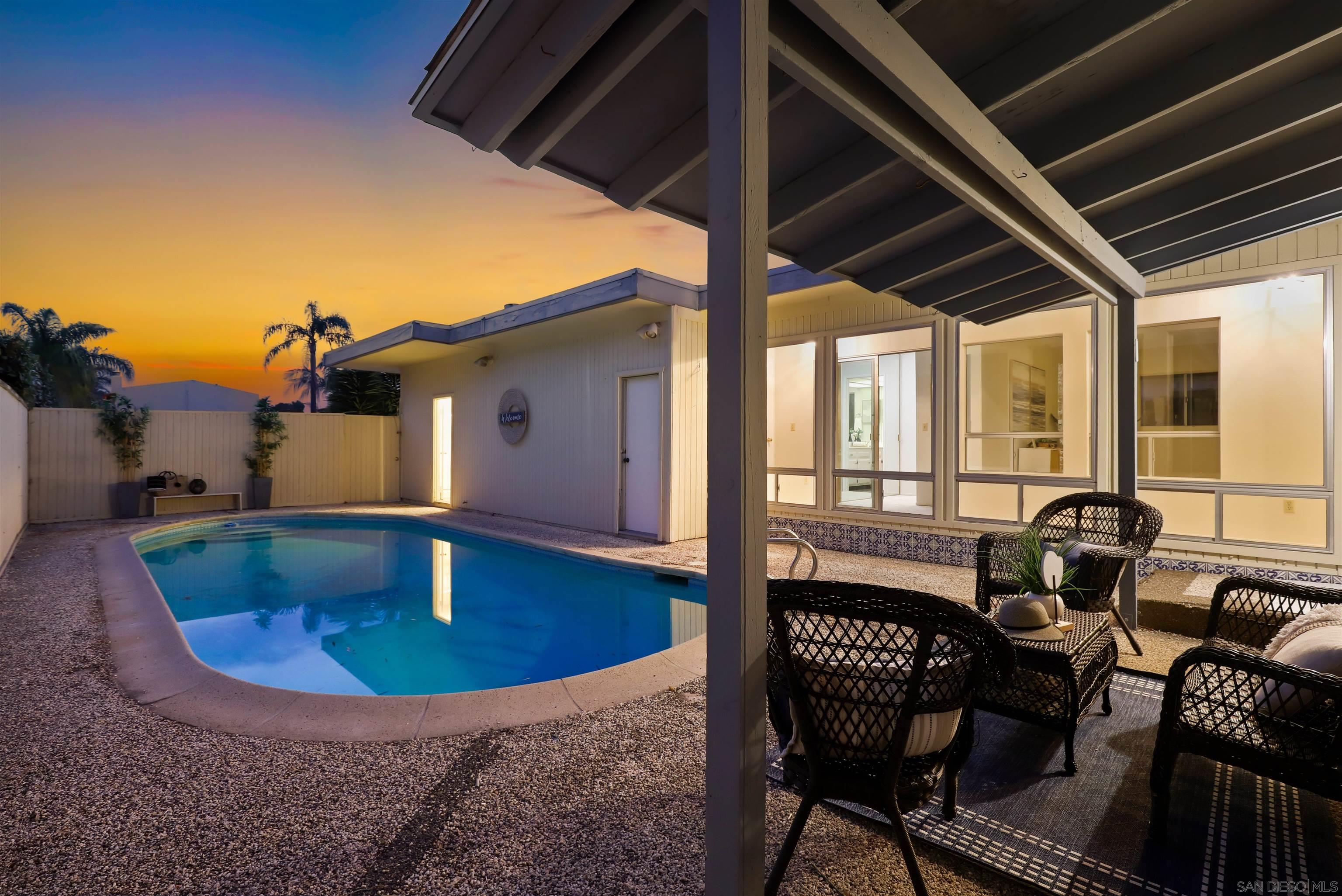 Detail Gallery Image 1 of 1 For 13743  Recuerdo Dr, Del Mar,  CA 92014 - 3 Beds | 3 Baths