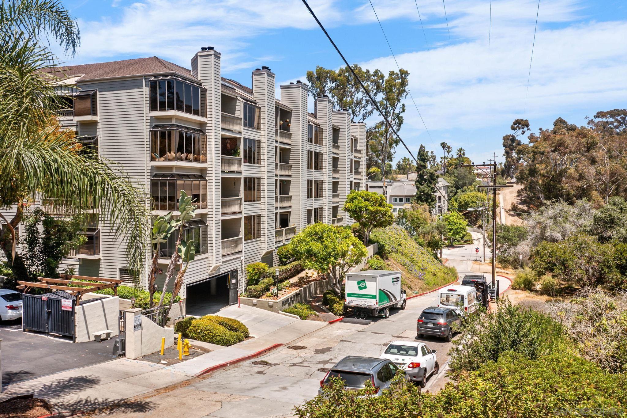 Detail Gallery Image 1 of 1 For 1950  Upas St  #203,  San Diego,  CA 92104 - 2 Beds | 2 Baths